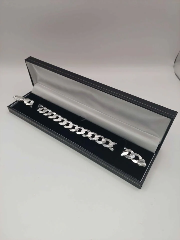 34.2G Silver Bracelet, 8" In Length ***BRAND NEW***