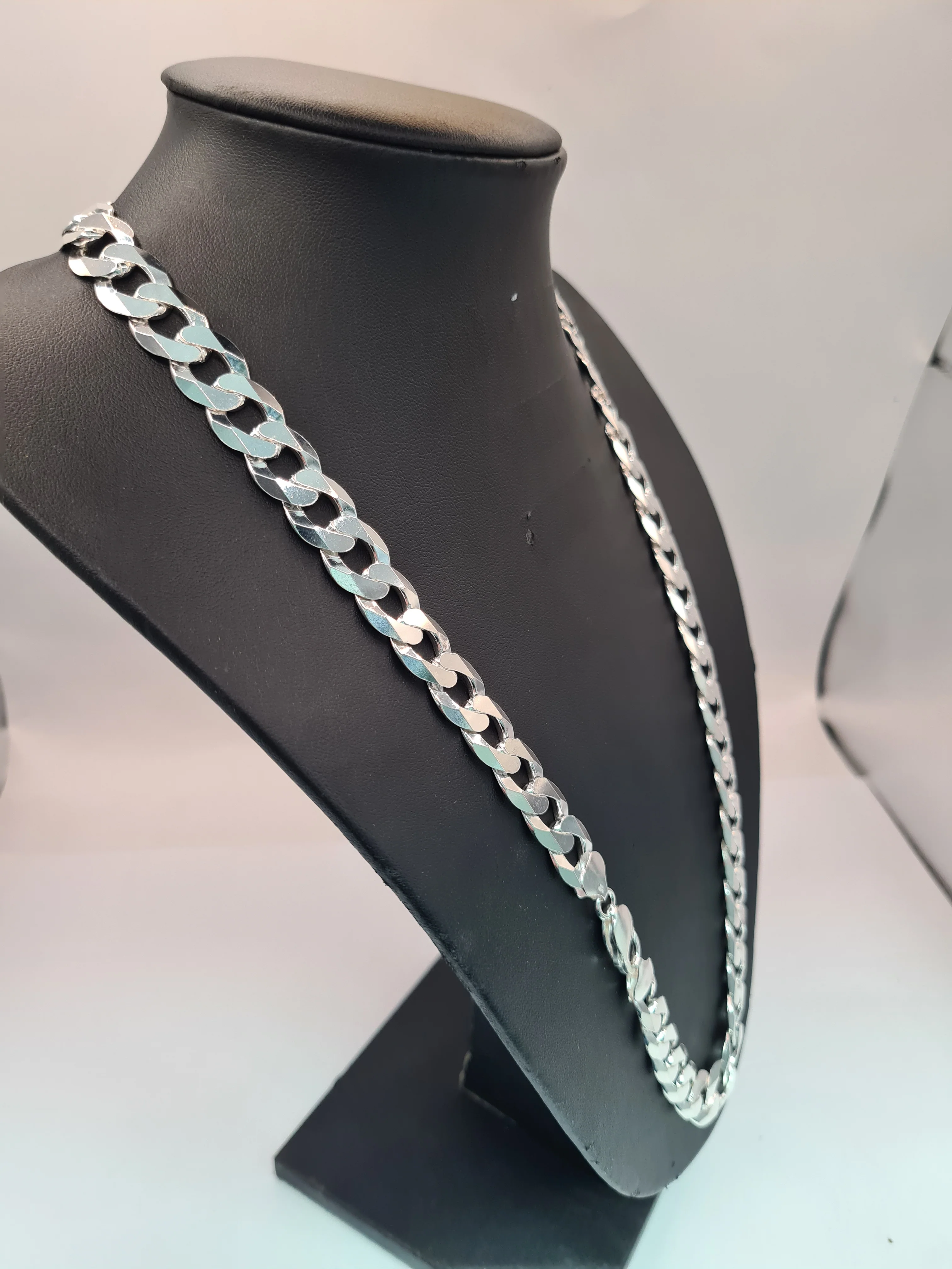 BRAND NEW SILVER CHAIN ,WEIGHT, 98.64 ,LENGHT 26" BOXED - Image 2