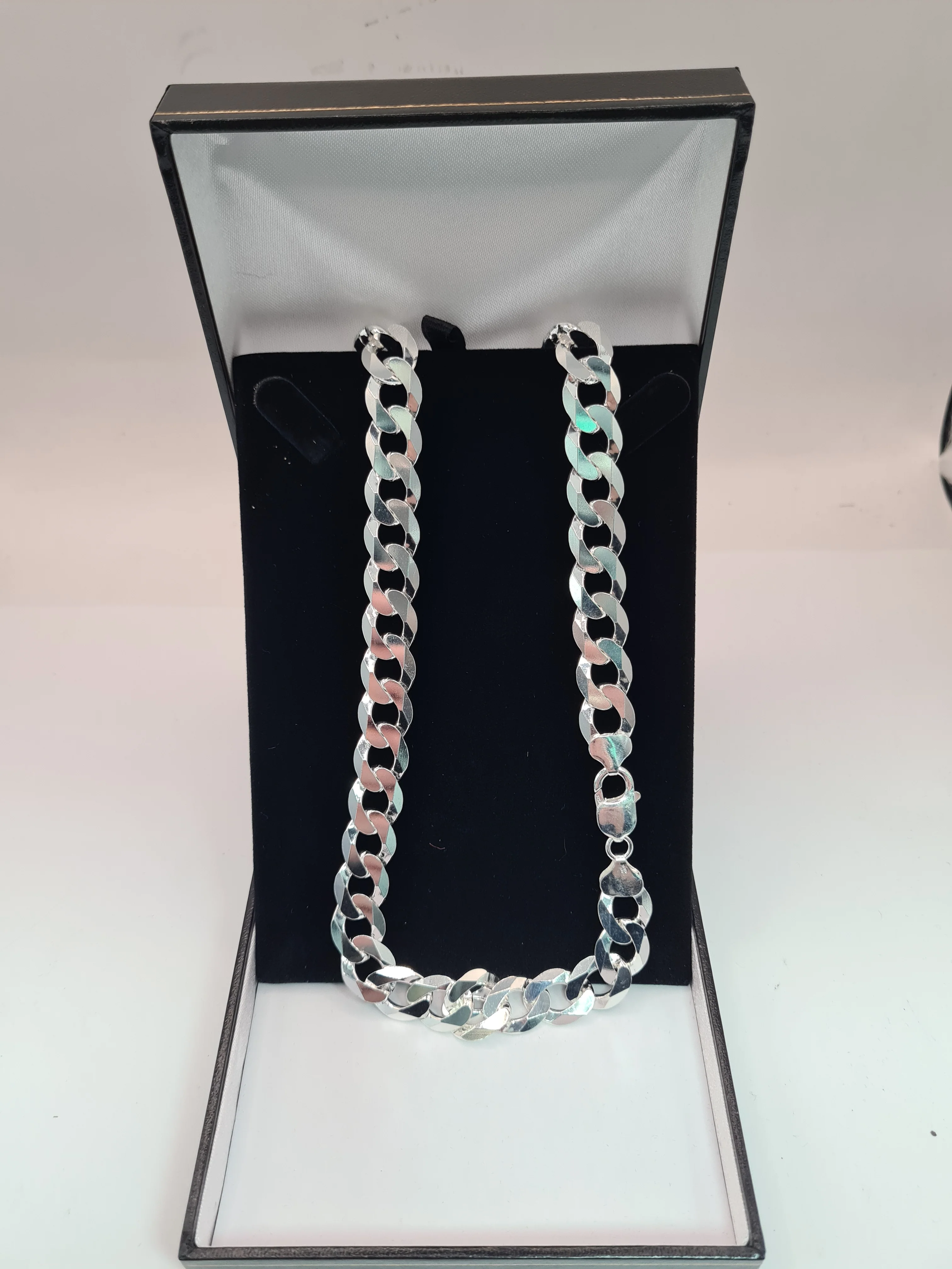 BRAND NEW SILVER CHAIN ,WEIGHT, 98.64 ,LENGHT 26" BOXED - Image 3