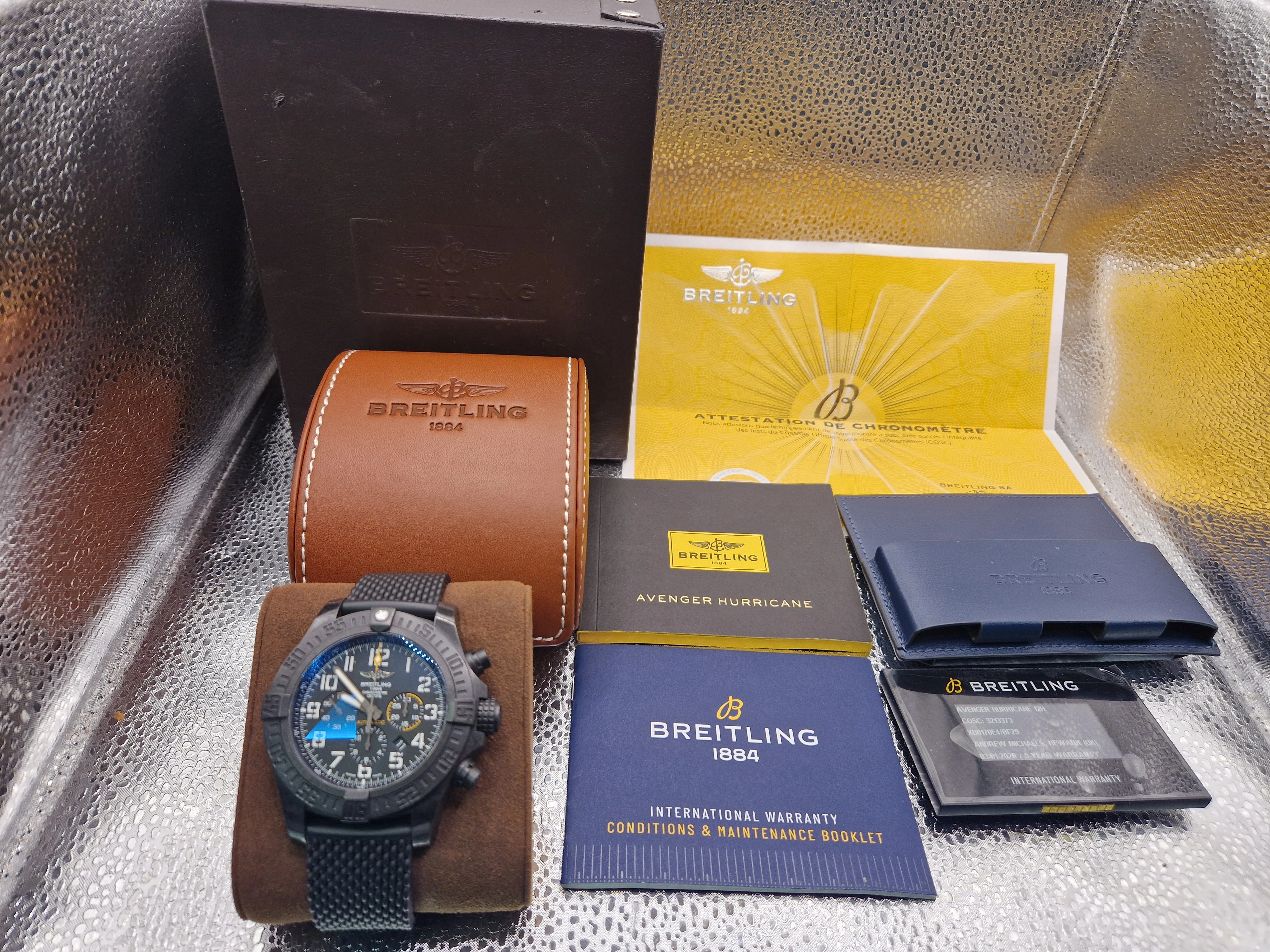 BREITLING AVENGER HURRICANE XB0170E4
