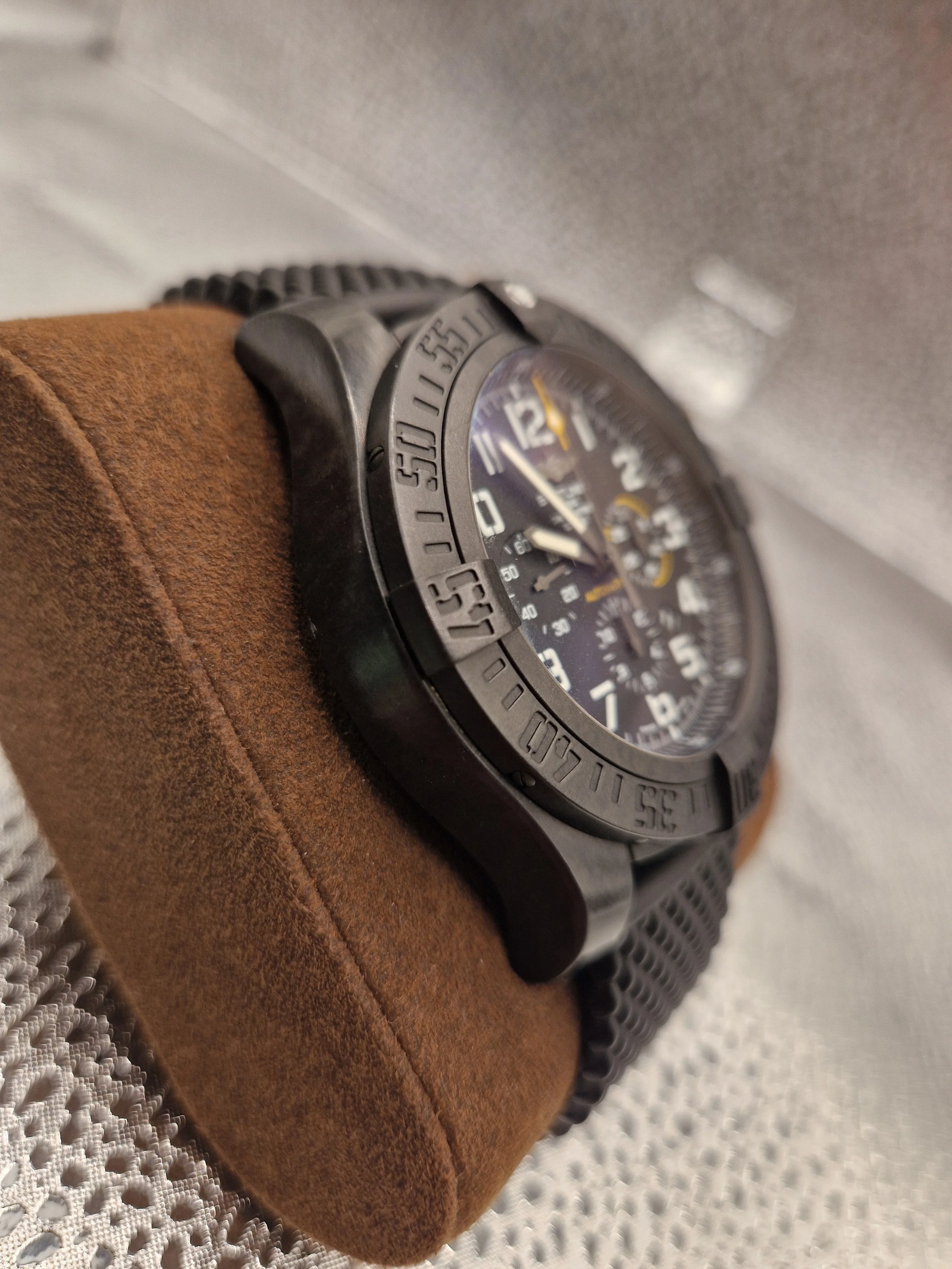 BREITLING AVENGER HURRICANE XB0170E4 - Image 4