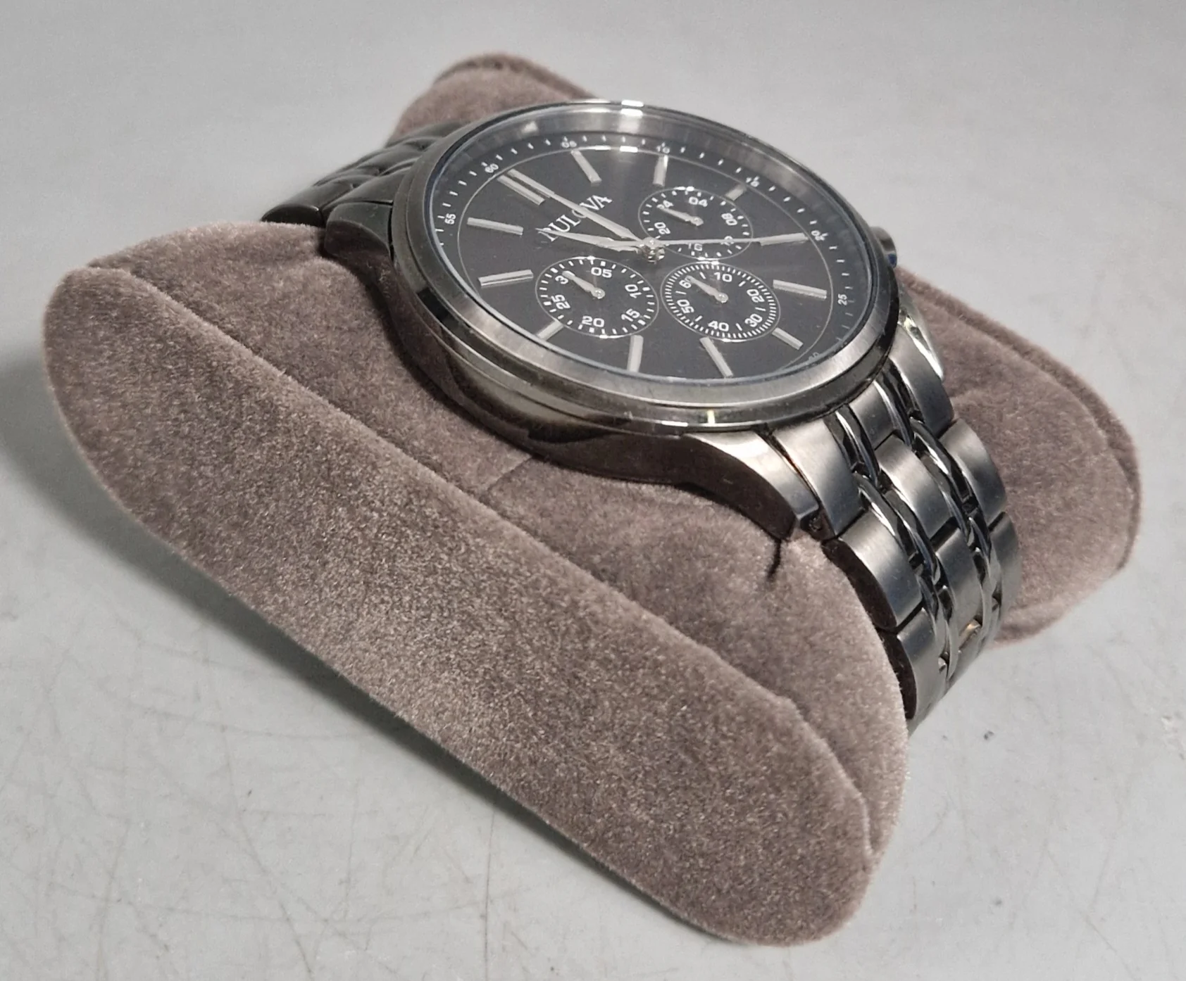 Bulova 98A217 42mm Gunmetal Stainless Steel Case and Bracelet, Men's Watch - Image 3