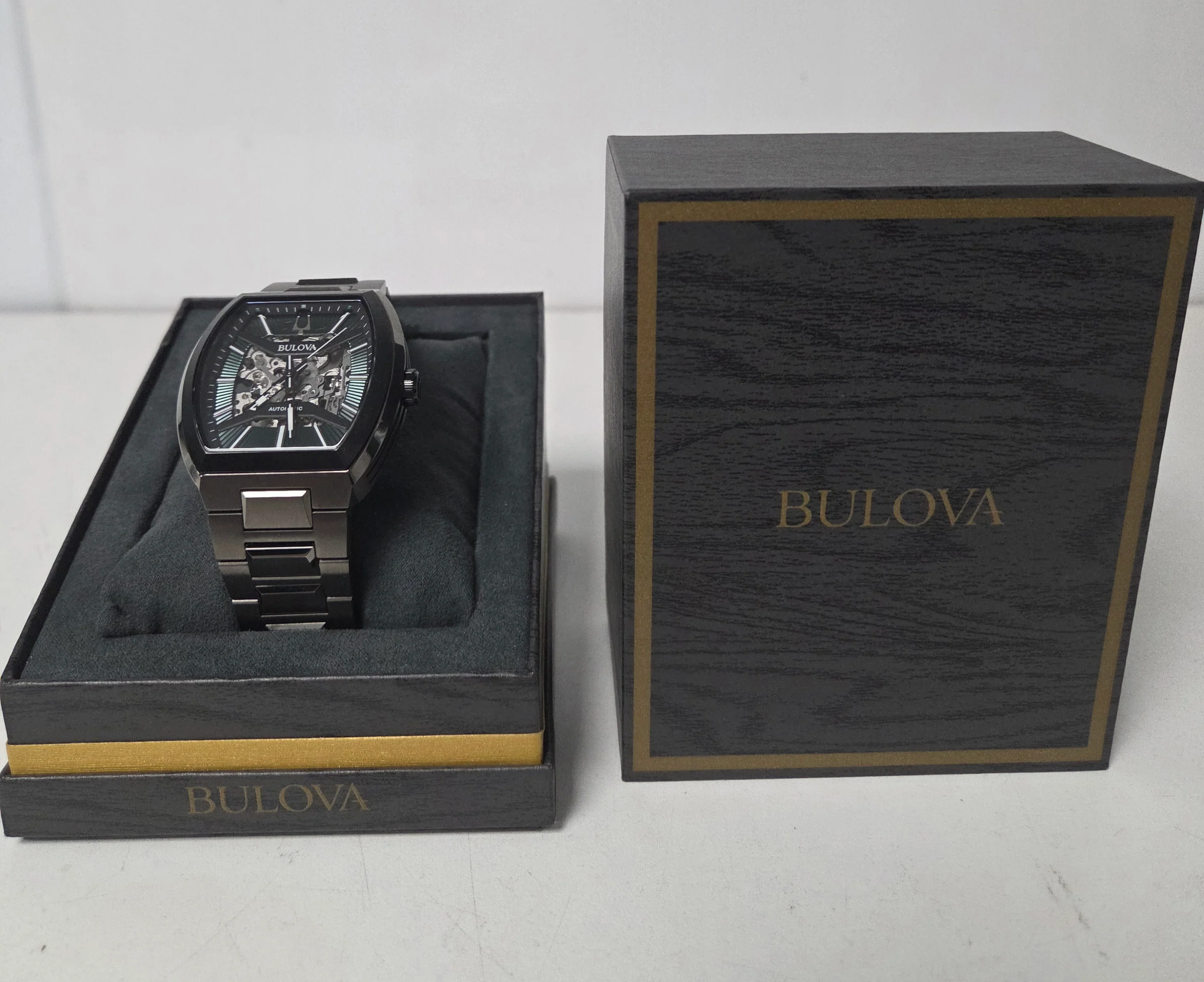 Bulova Maquina Men's Green Skeleton Dial Curve Glass Stainless Steel Watch - Image 3