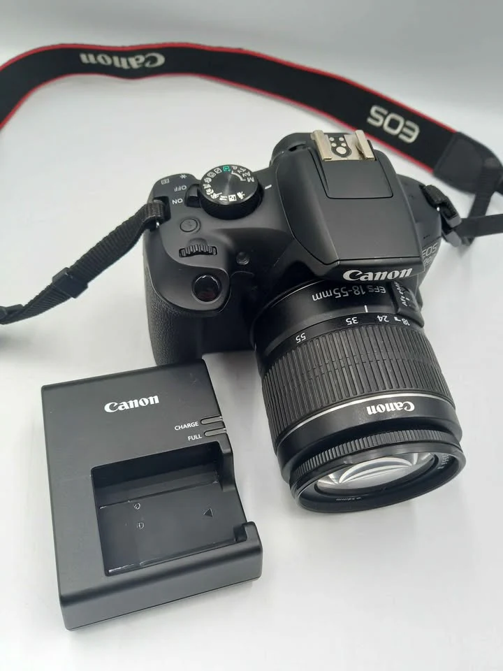 Canon EOS 1300D + 18-55mm III Lens With Battery Pack Charger & Case - Image 4