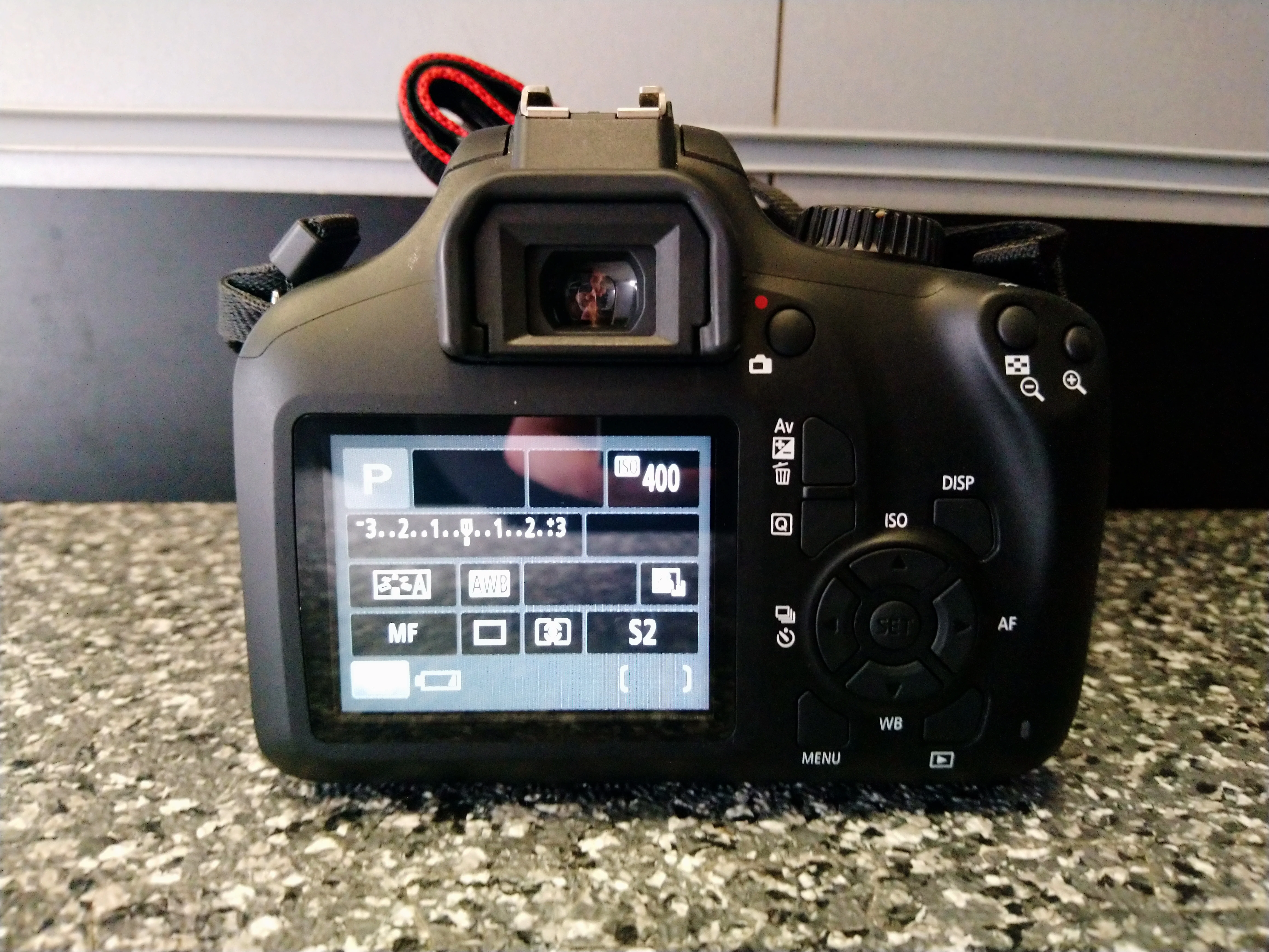 Canon EOS 4000D Camera DSLR - Image 3