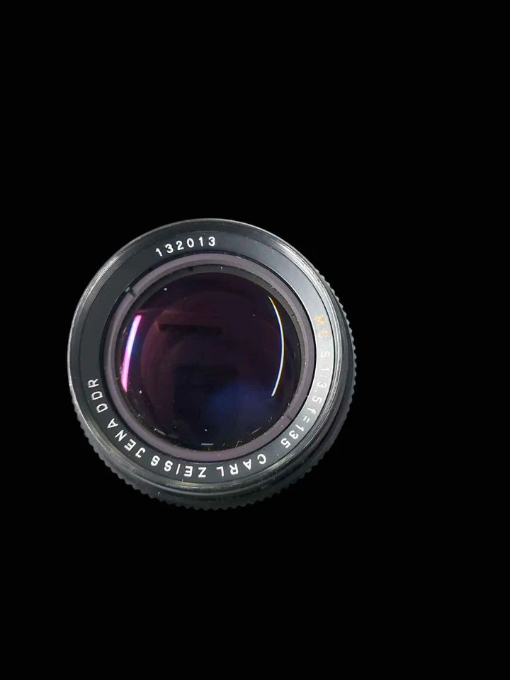 Carl Zeiss 135mm F 3.5 Manual Focus Telephoto Lens With 42mm Leica Praktita Mount - Image 4