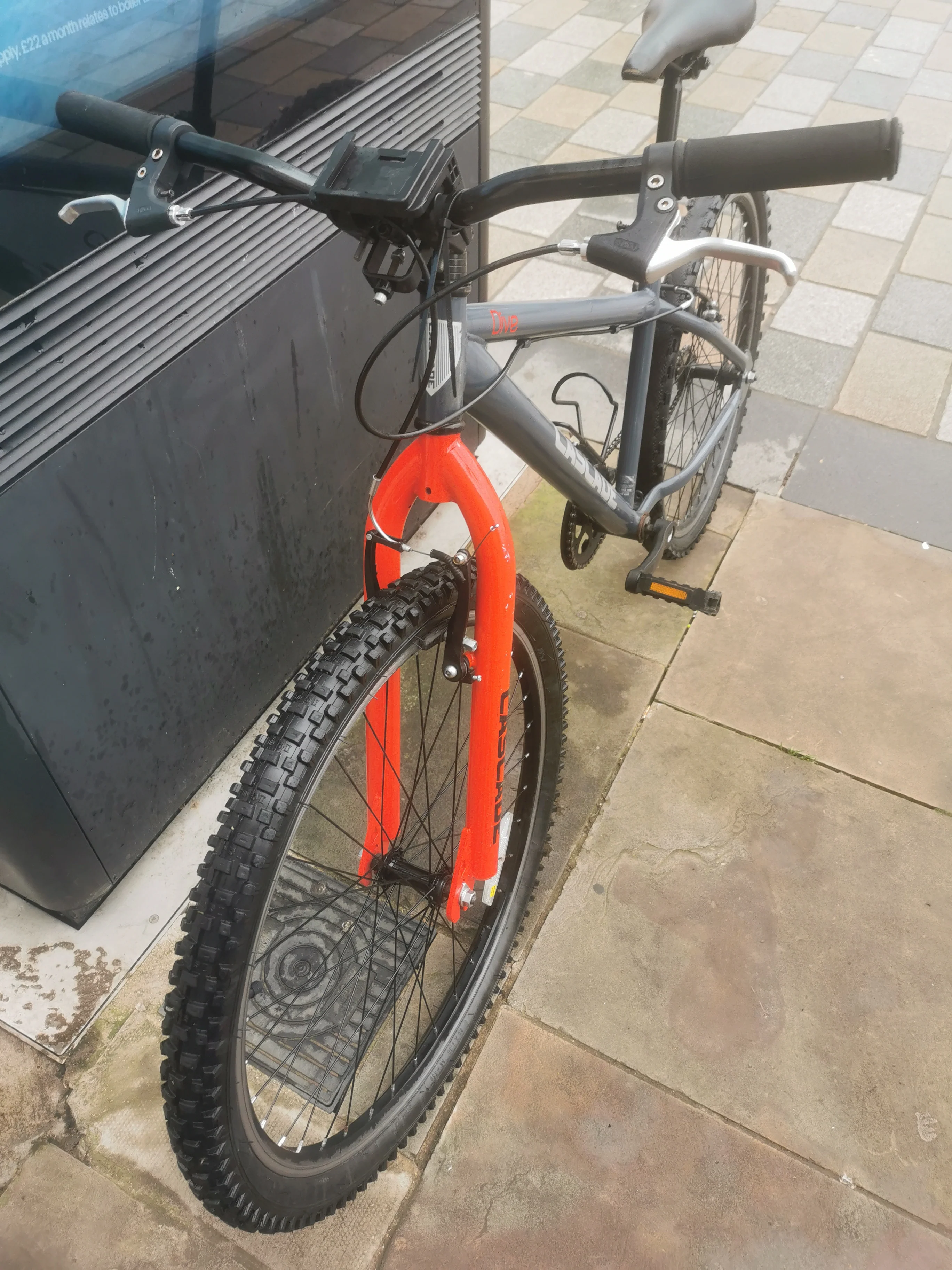 Cascade Dive Bike - 16" Frame, 26" Wheels, No gears - Image 2