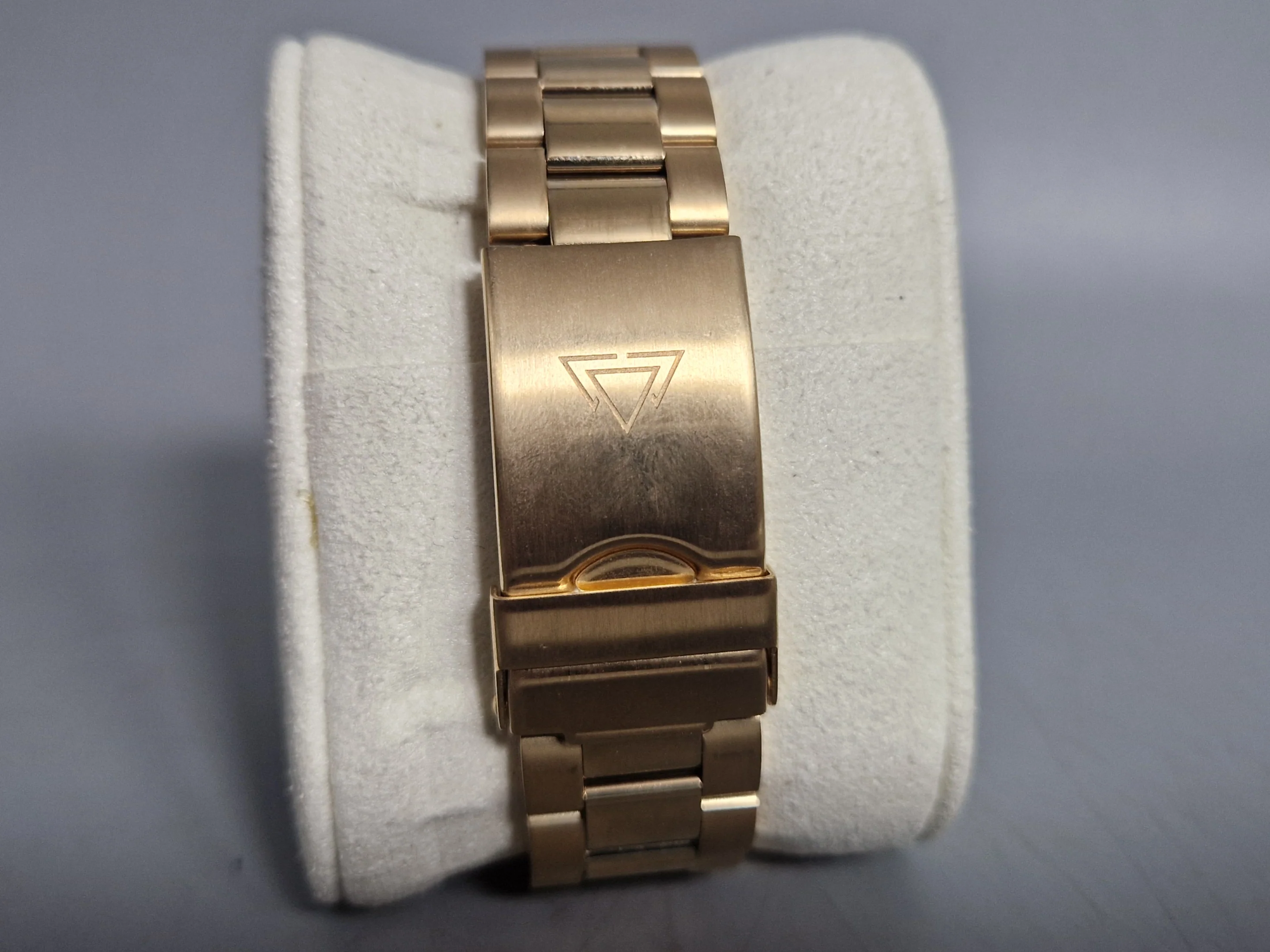 Christophe Duchamp Grand Mont Gold Tone Sports Watch Quartz - Image 2