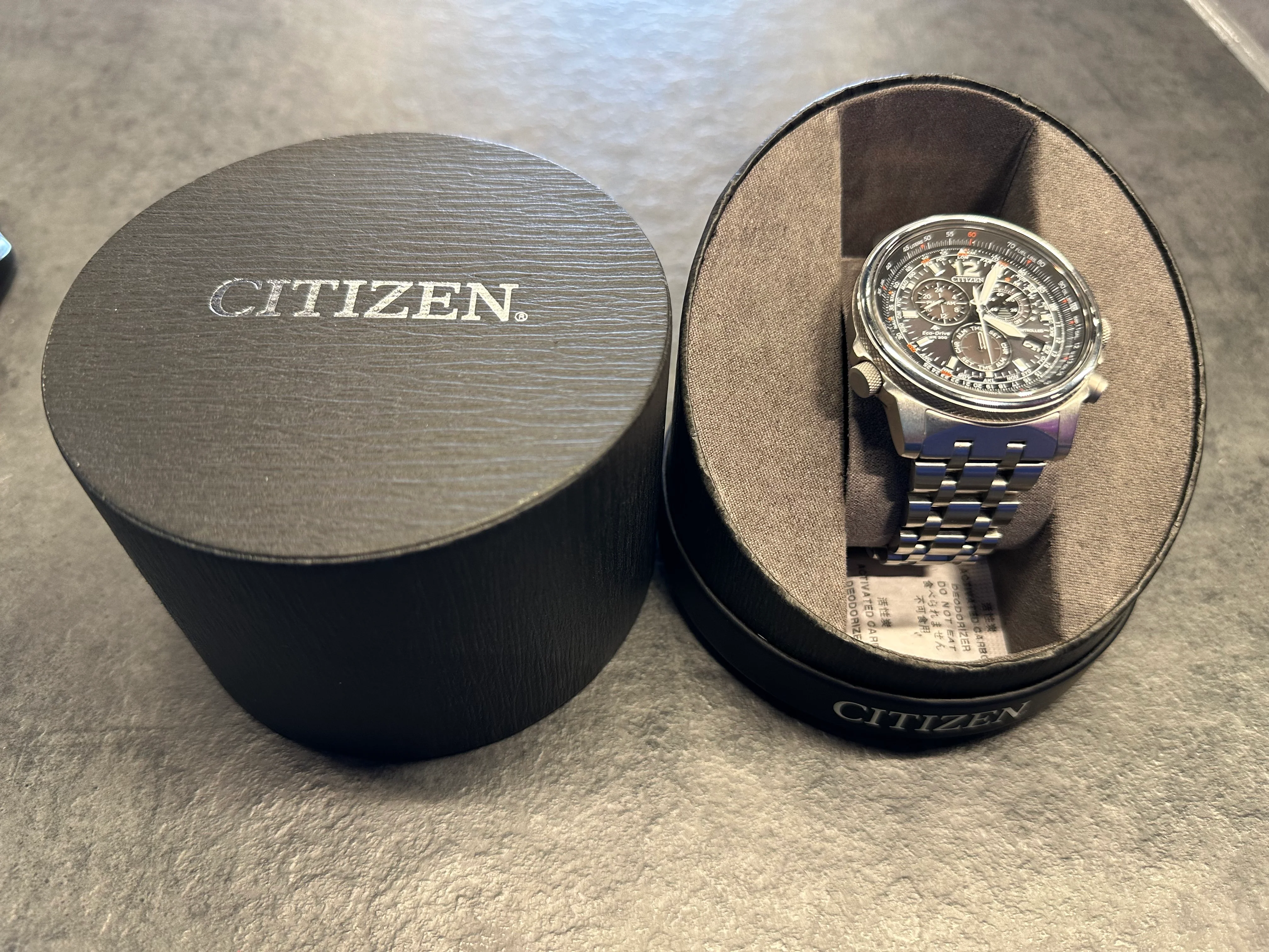 Citizen Eco-Drive E660-S119782 GN-4W-S-12G - Image 3