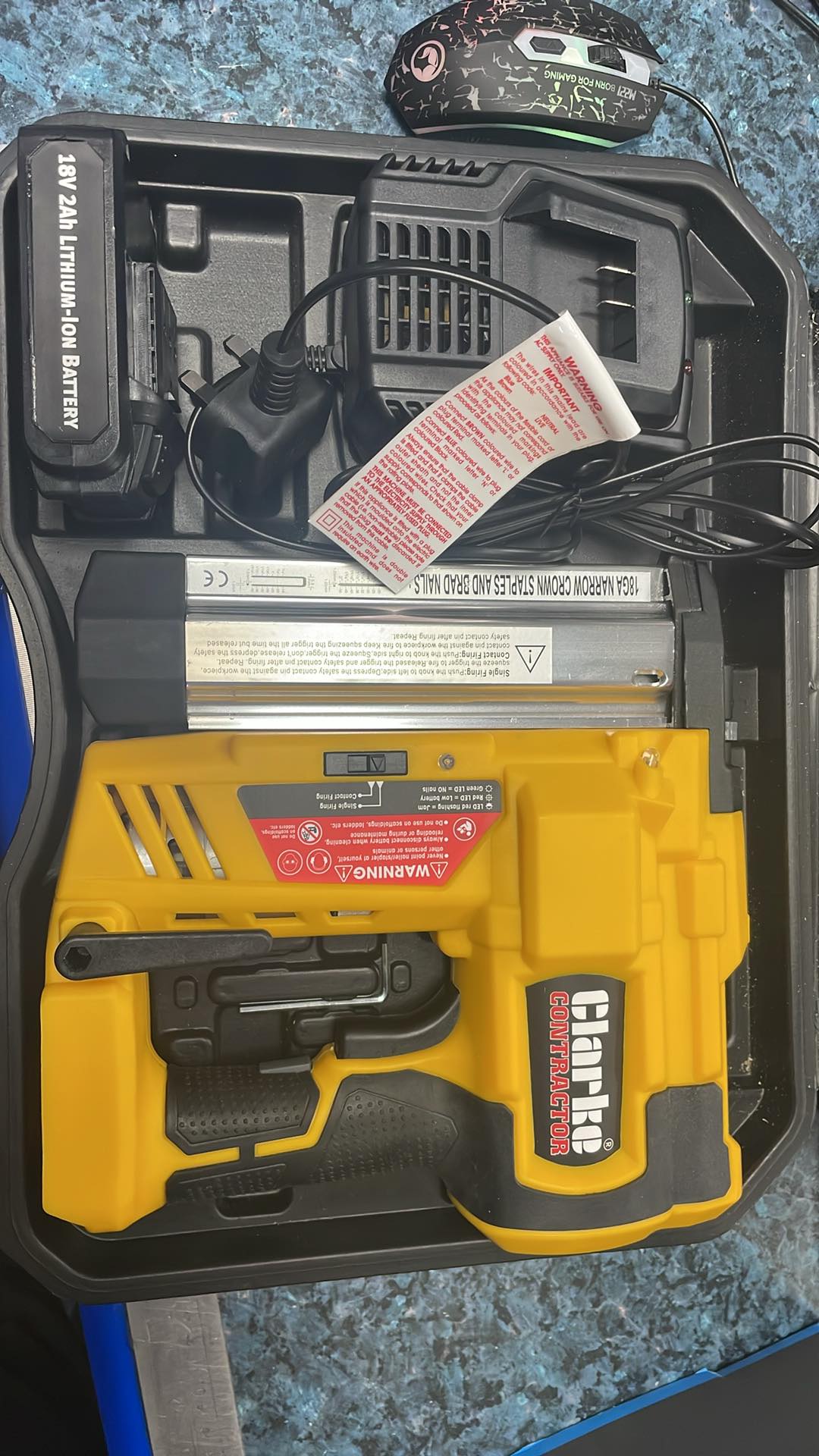 CLARKE CONTRACTOR NAIL GUN