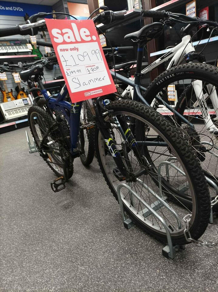 **collect only**Slammer indi fs1 mens mountain bike 18" frame and 26" wheels 18KG weight on frame 18speed*collection only* - Image 4