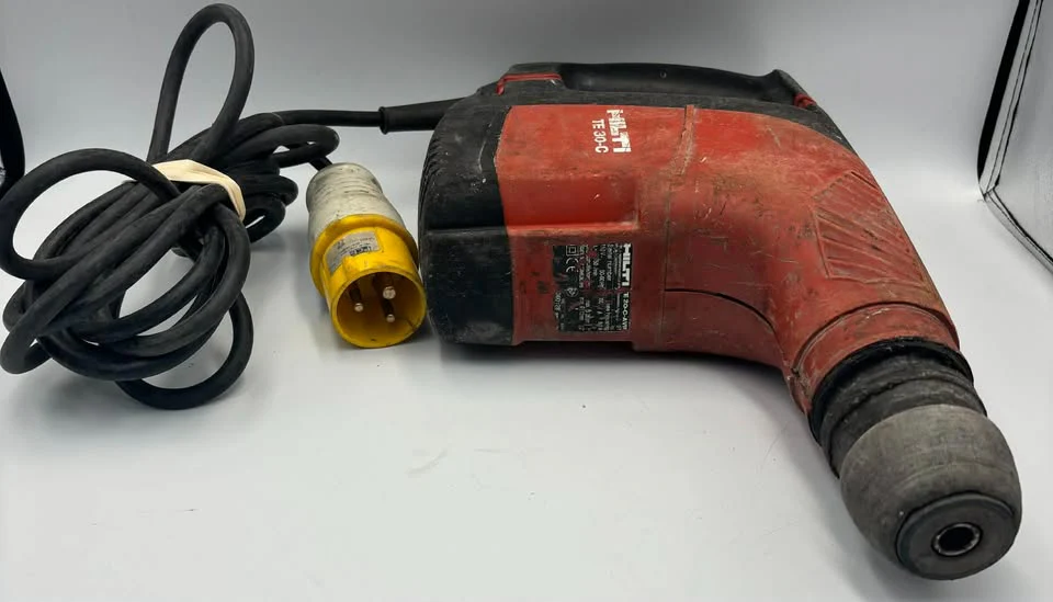 ** collection only ** HILTI TE30-C ROTARY HAMMER DRILL 110V GWO Fully Working - Image 3