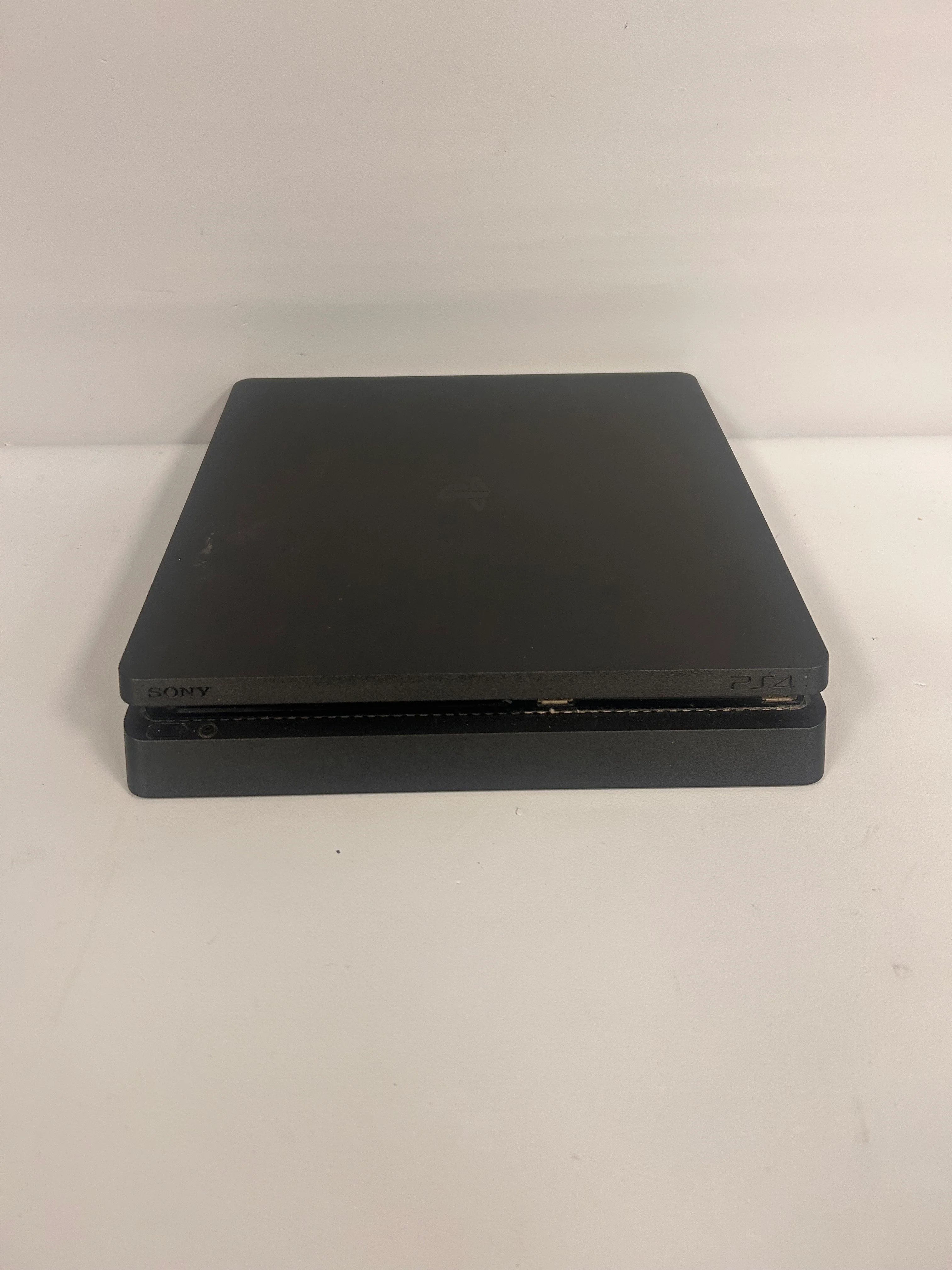 Console Sony PlayStation 4 1TB - Monster Hunter Worlds Package - Image 3