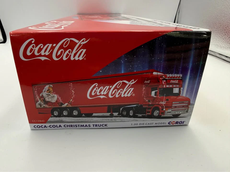 CORGI 1/50 SCALE COCA-COLA CHRISTMAS TRUCK - BOXED CC12842 - Image 4