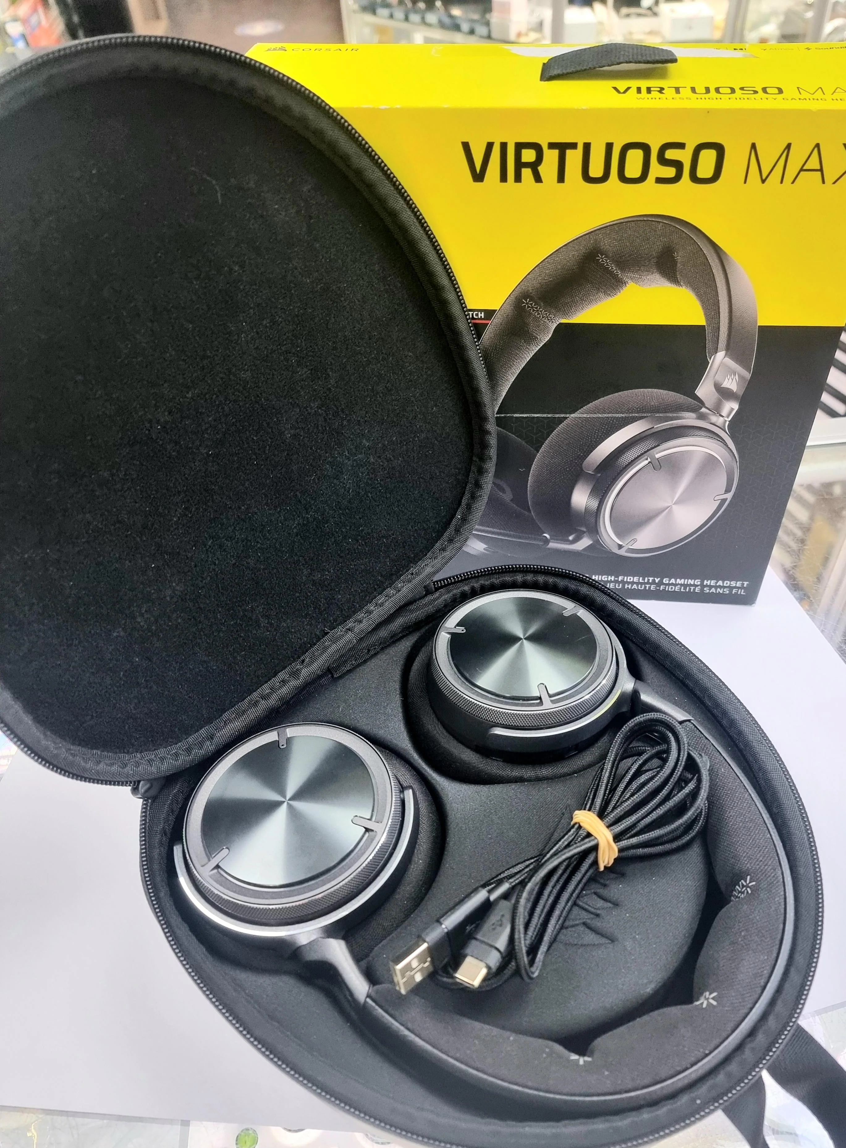 Corsair Virtuoso Max Wireless Gaming Headset - Image 4