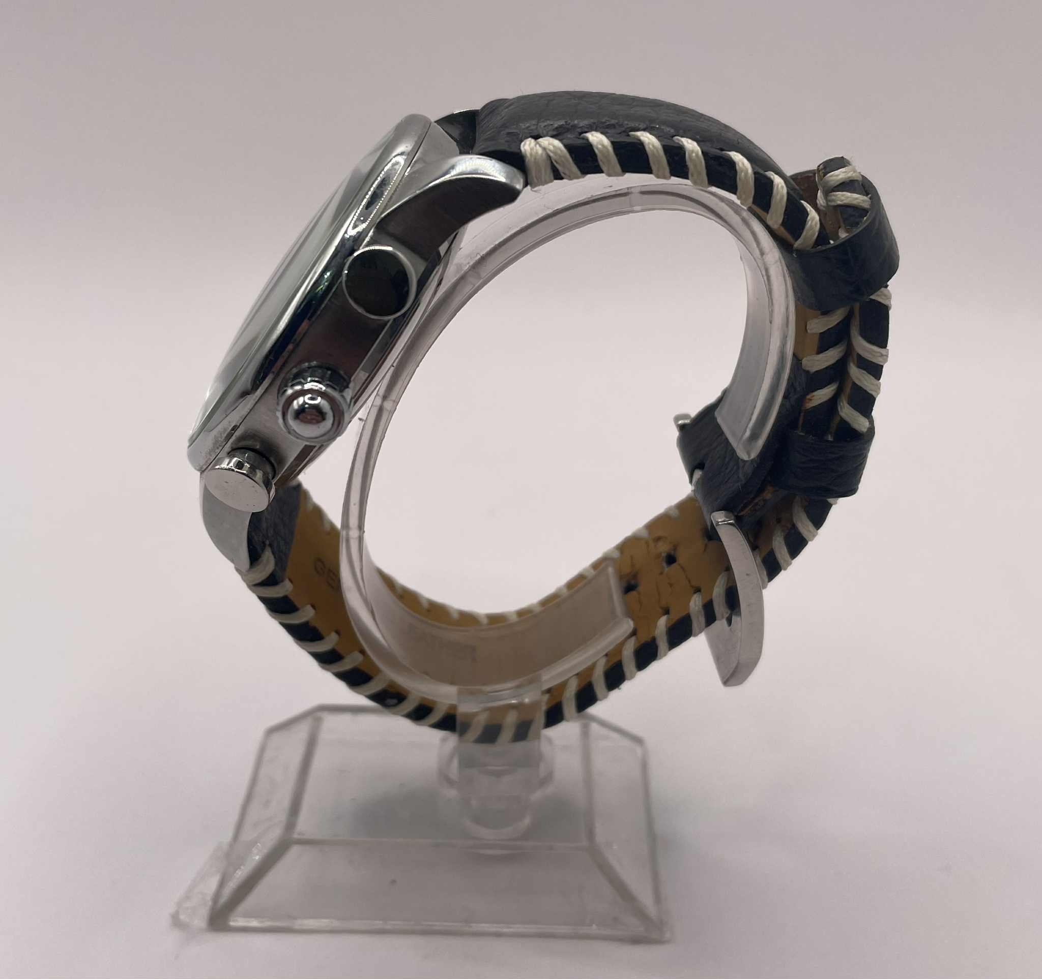 D&G WATCH - Image 2