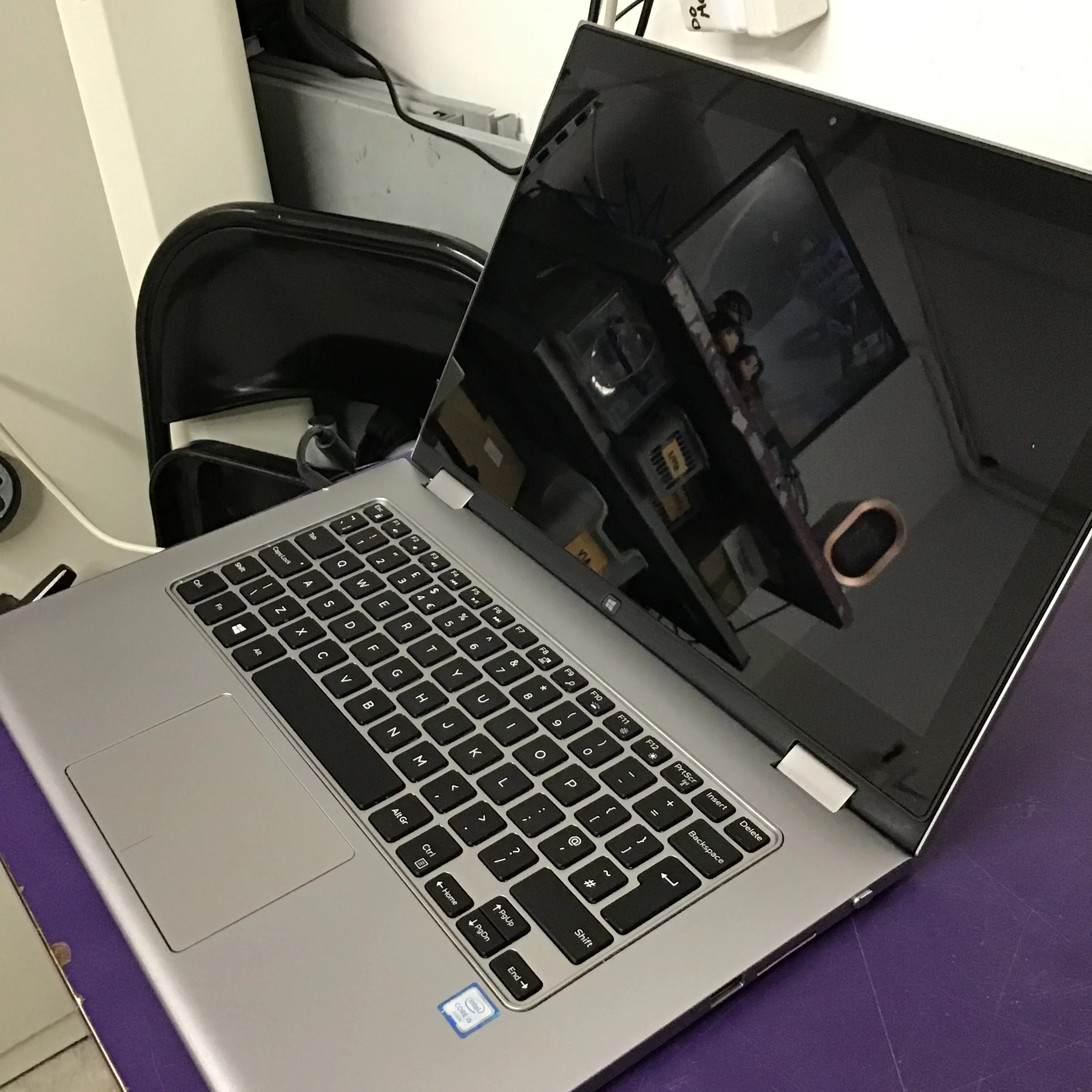 Dell Inspiron P679 - touch screen - Image 3