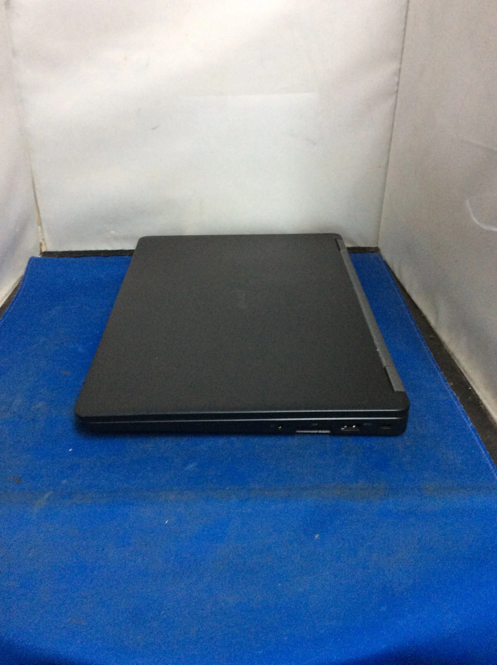 Dell Laptop - I5 6300U - 8GB RAM - Image 3