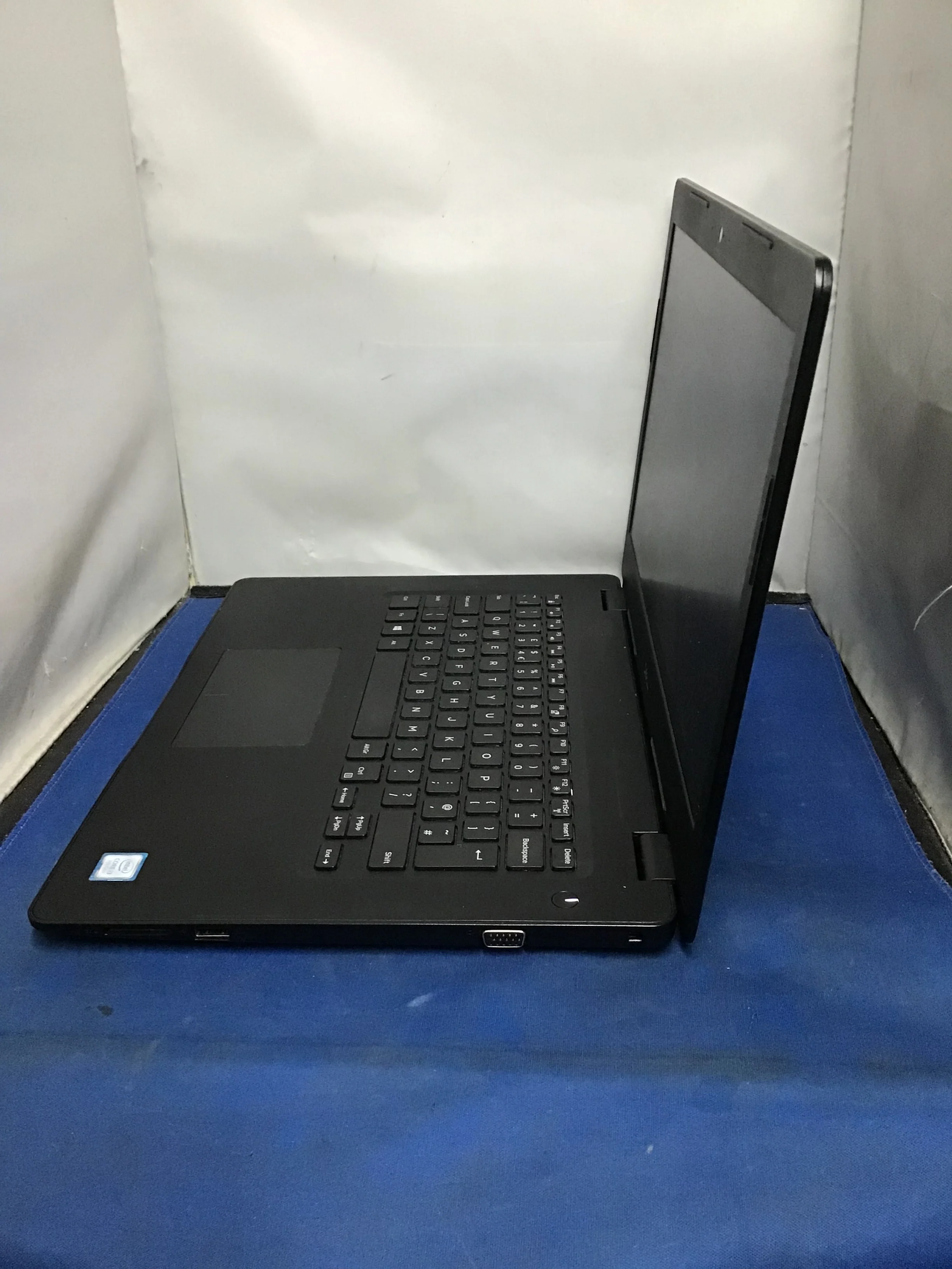 Dell Latitude 3490 Laptop - 500GB HDD - Image 2