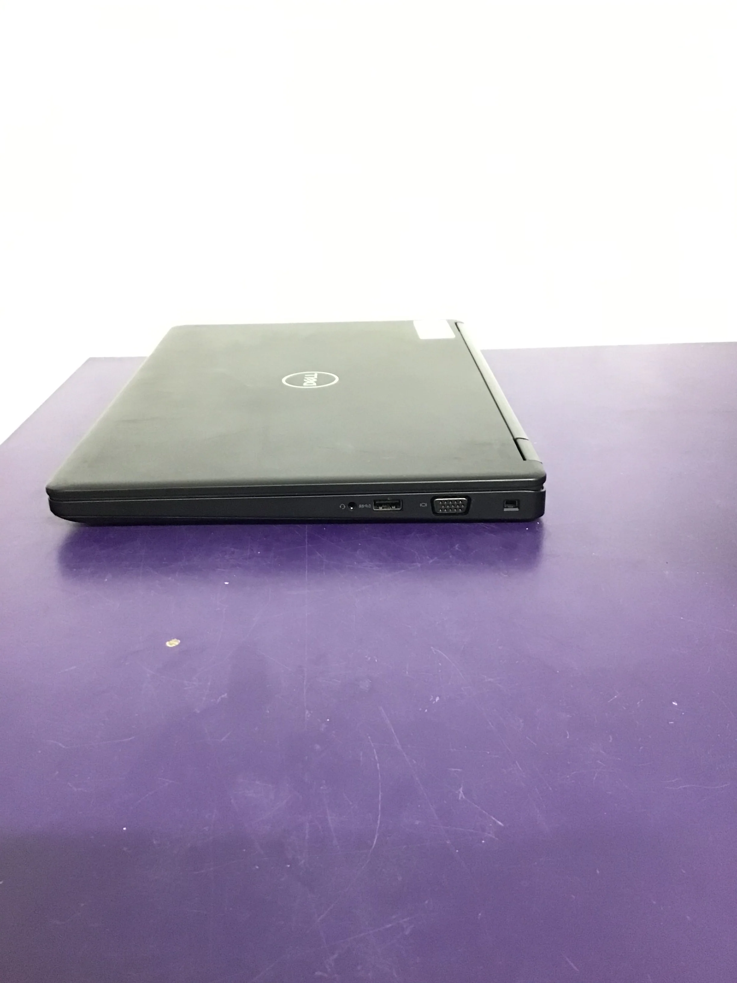 Dell Latitude 5490 - Image 3