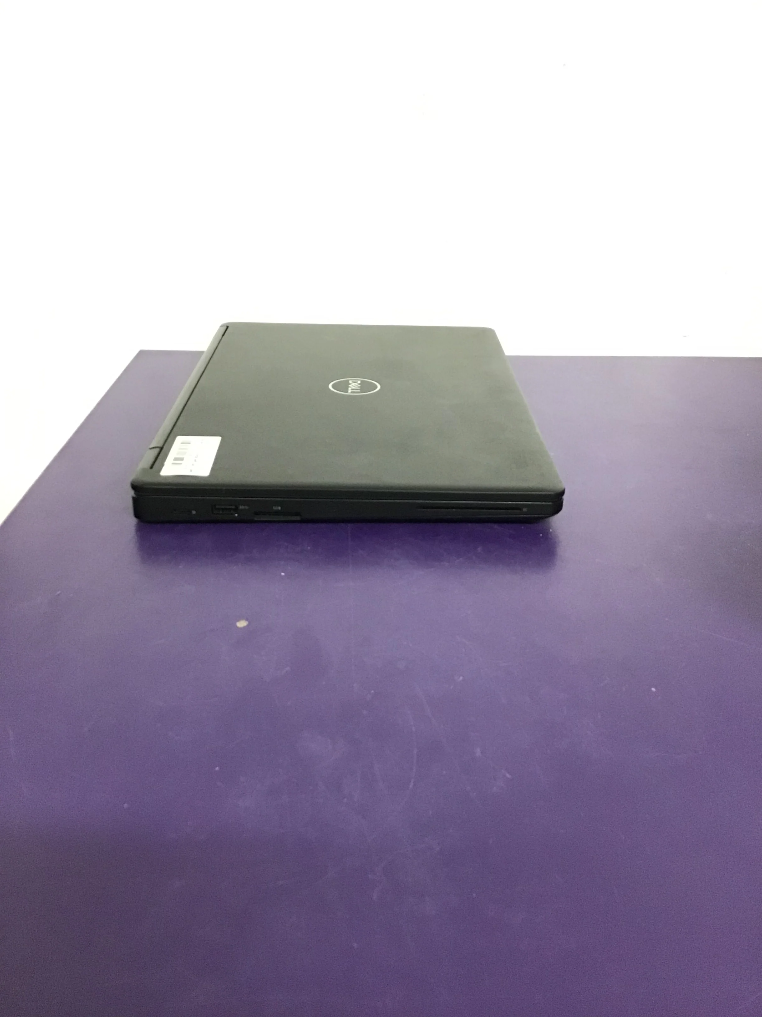 Dell Latitude 5490 - Image 4