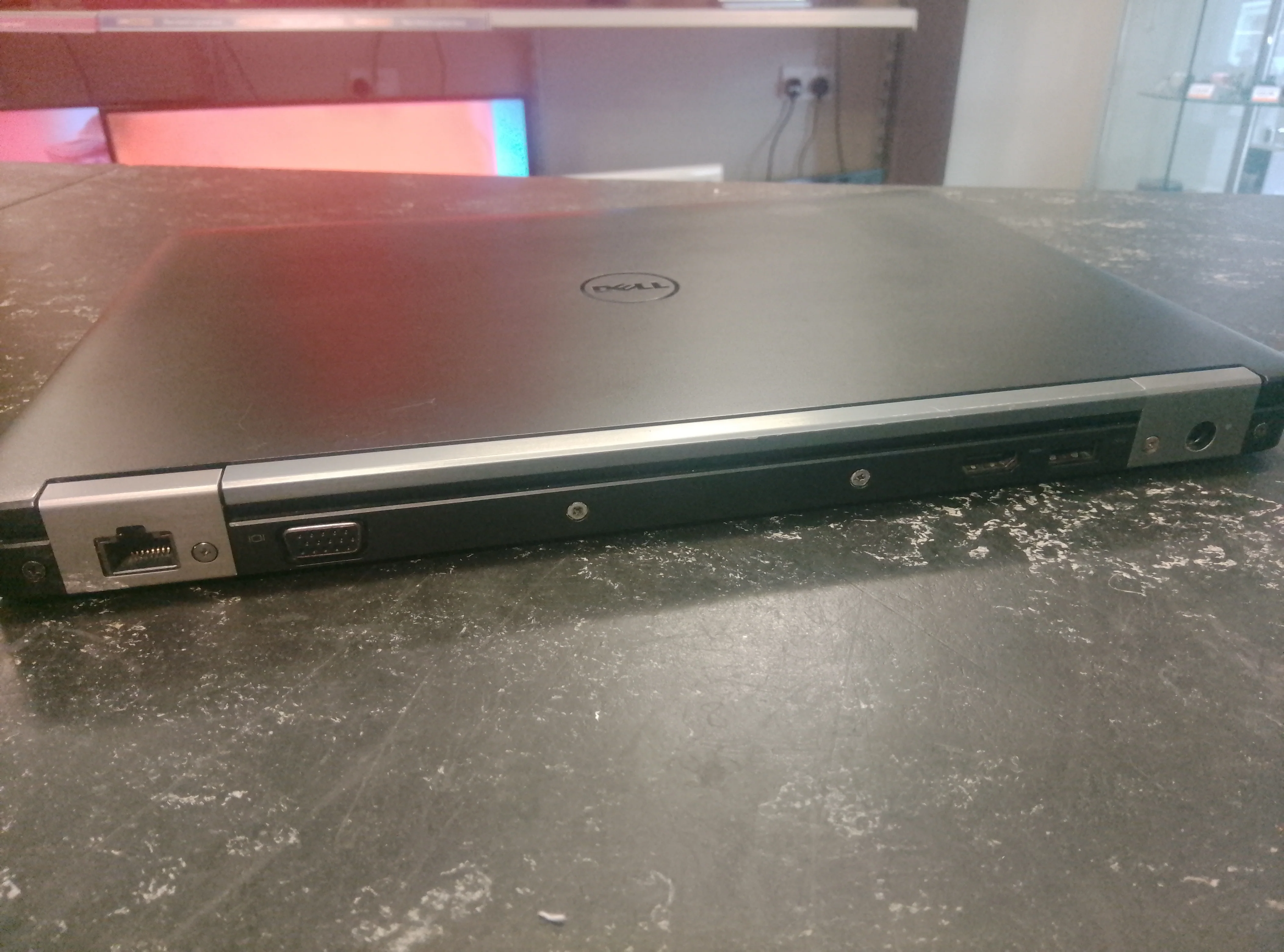 Dell Latitude E5270 - Image 3