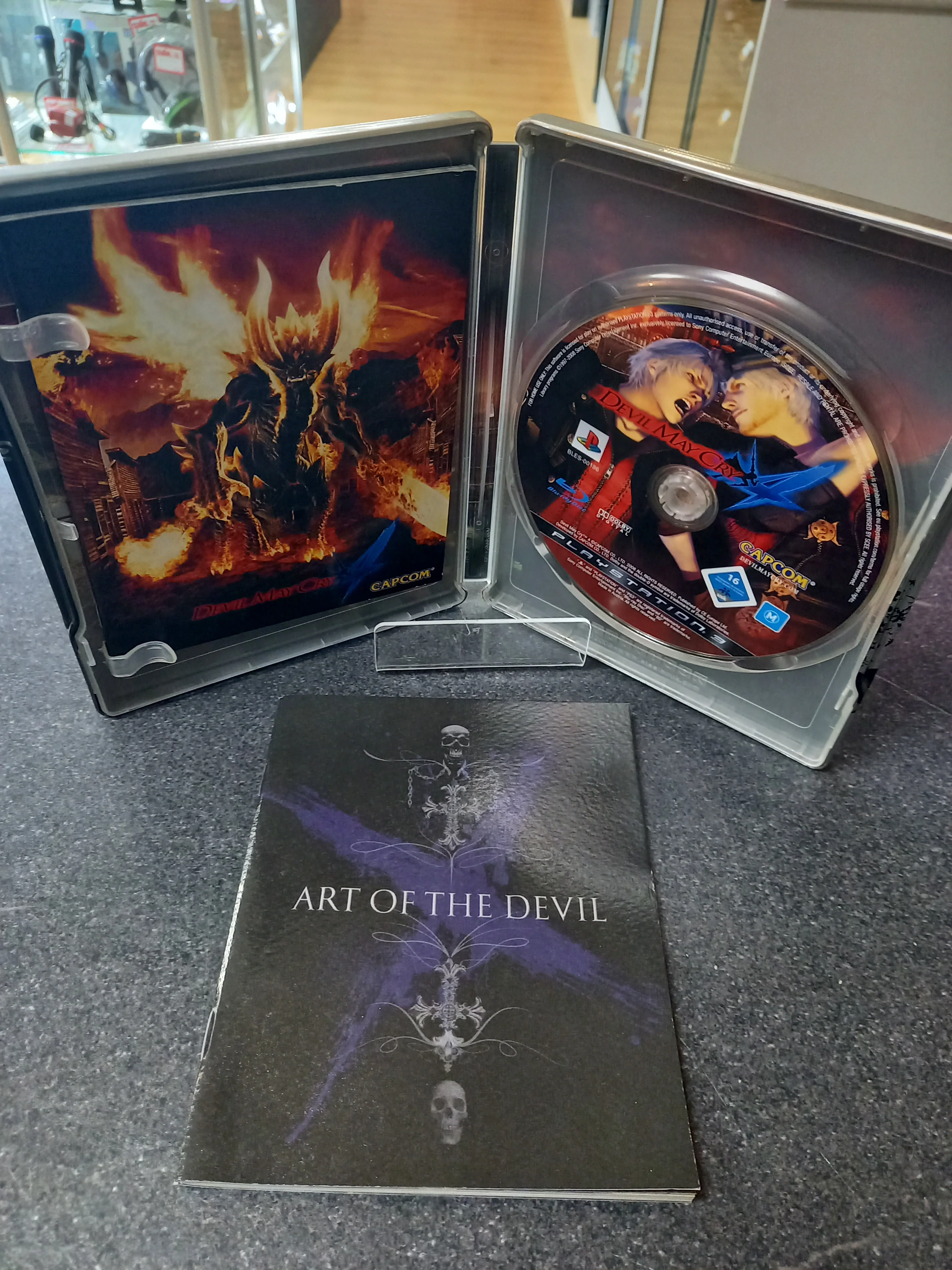 Devil May Cry 4 Collector’s Edition Steelbook Sony Playstation 3 - Image 3