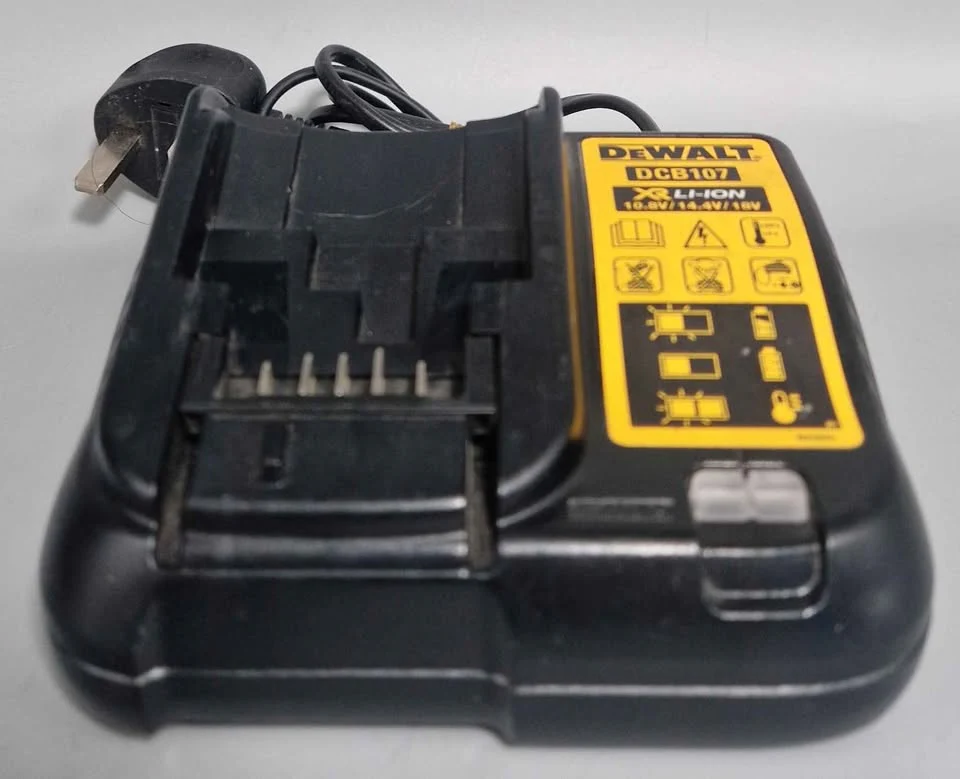 DeWalt 10.8v Bundle dcf815 impact and dcd710 combi 2x batteries and charger - Image 4