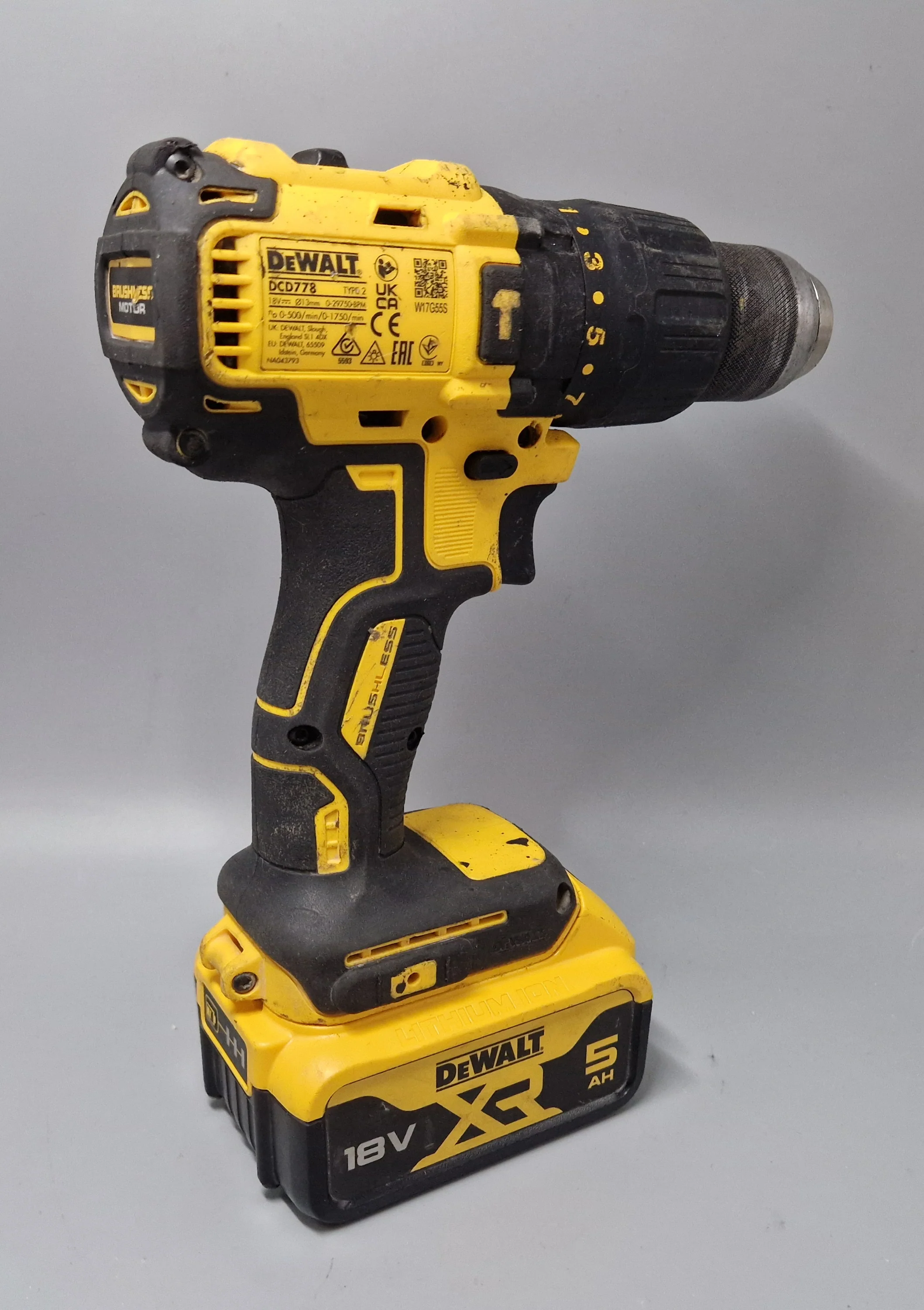 DeWalt Combi Drill Cordless Compact Lightweight DCD778 Brushless Li-Ion 5Ah 18V - Image 2