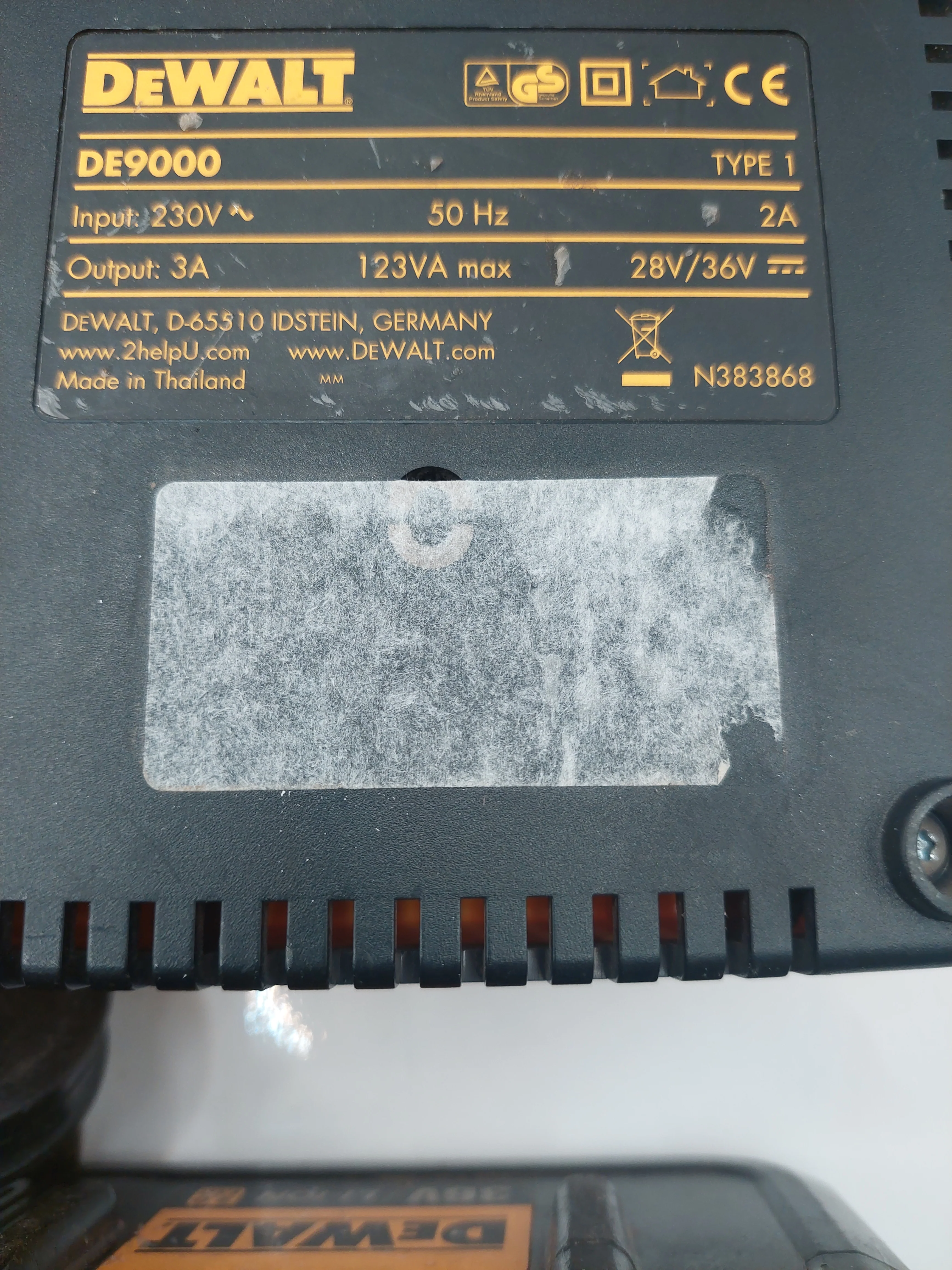 DeWalt DCB361 36V 2.0Ah Battery with DE9000 Charger - Image 4