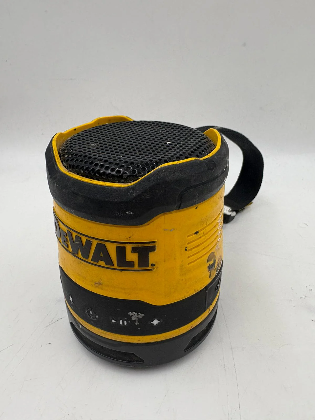DeWalt DCR009 Rechargeable USB-C Compact Bluetooth Speaker