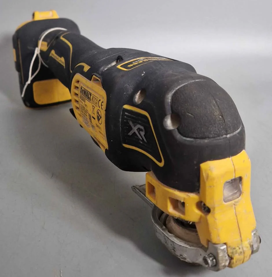 DeWalt DCS355 XR 18v Brushless Multi-Tool - Body Only - Image 3