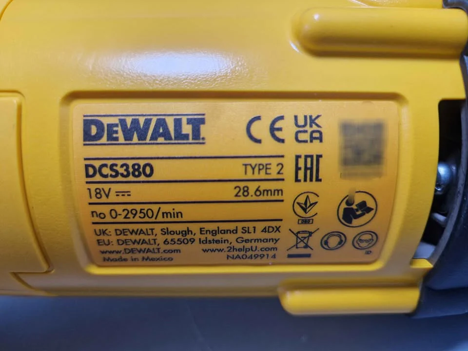 DeWalt DCS380N-XJ 18V XR Reciprocating Saw - Image 4