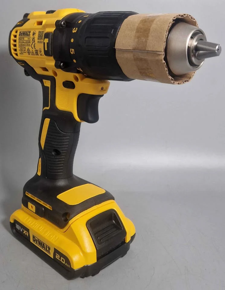 Dewalt Drill DCD778 2x Batteries And Case *collection only* - Image 3