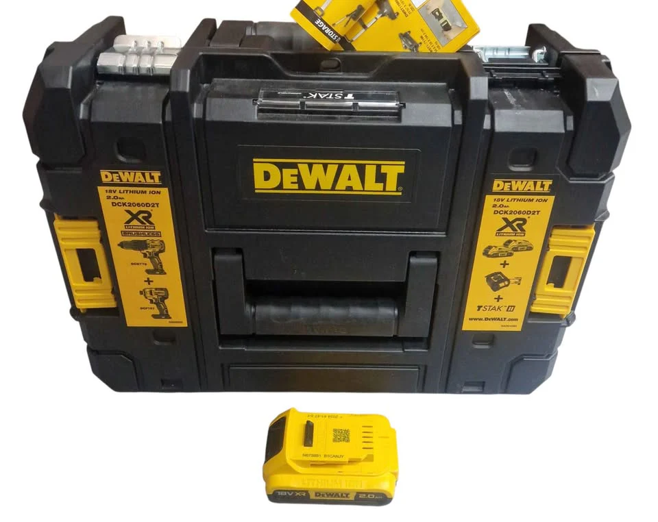 Dewalt Drill DCD778 2x Batteries And Case *collection only* - Image 4