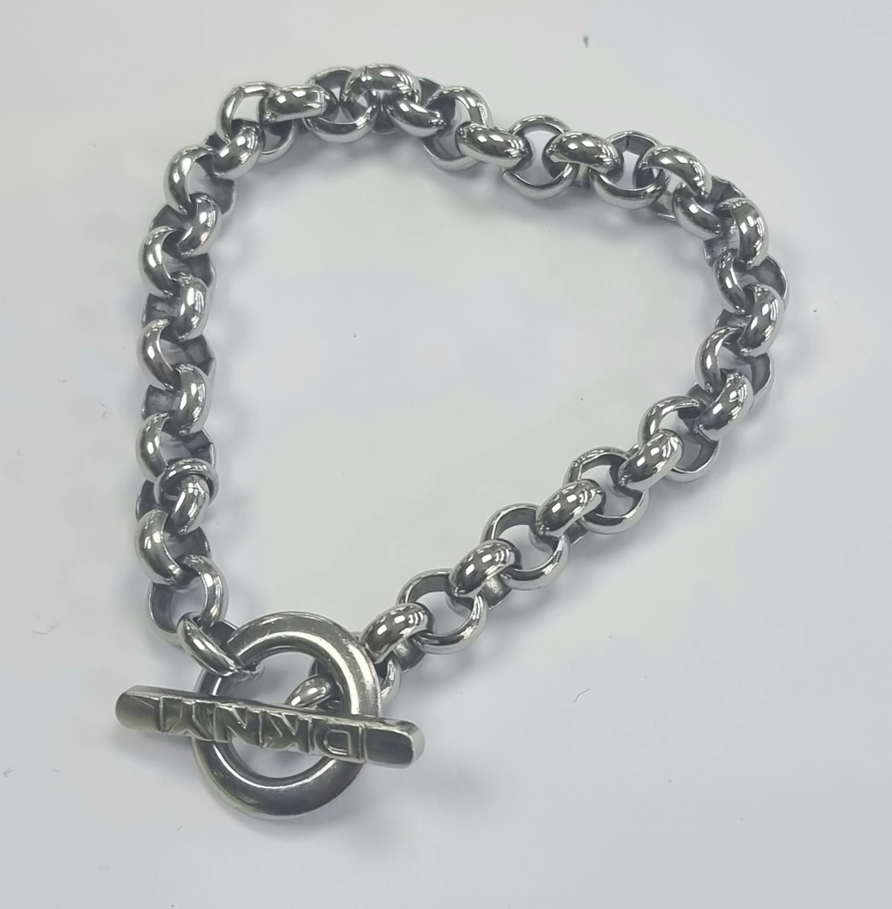 DKNY T Bar Bracelet 7"