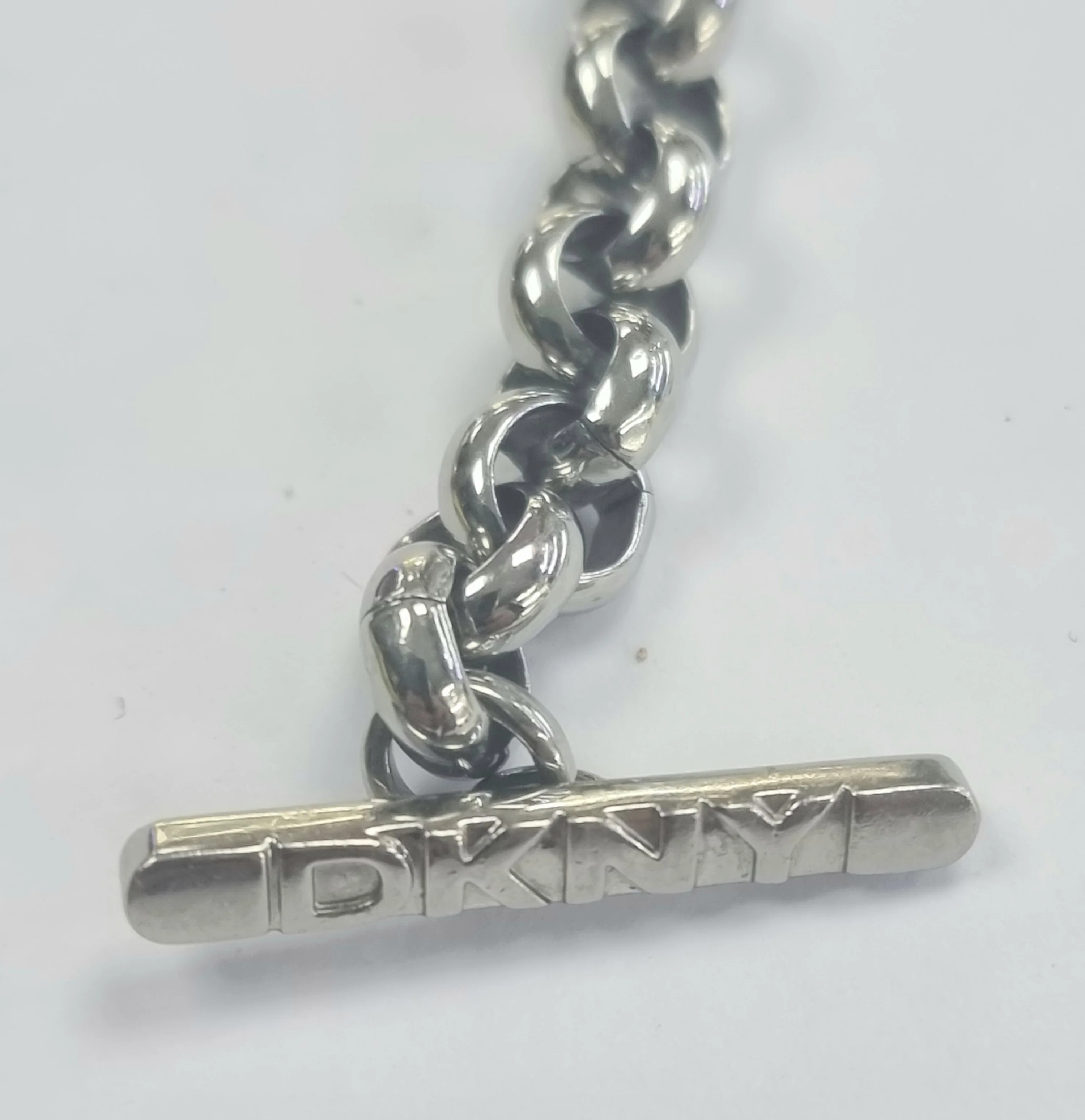 DKNY T Bar Bracelet 7" - Image 3
