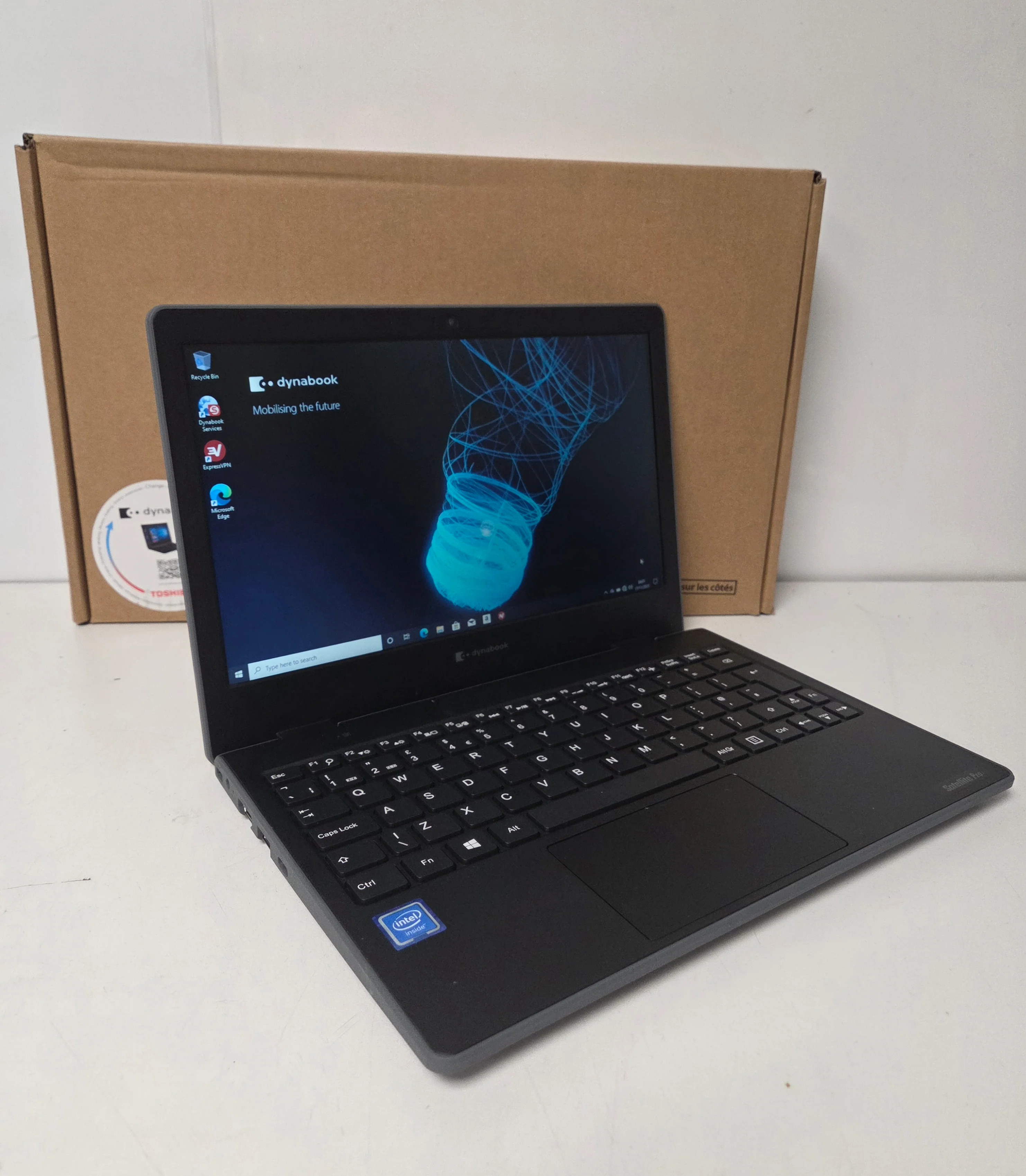 Dynabook Satellite Pro E10-S-10H1.6" - Intel Celeron - 4GB Ram - 128GB SSD - Image 3