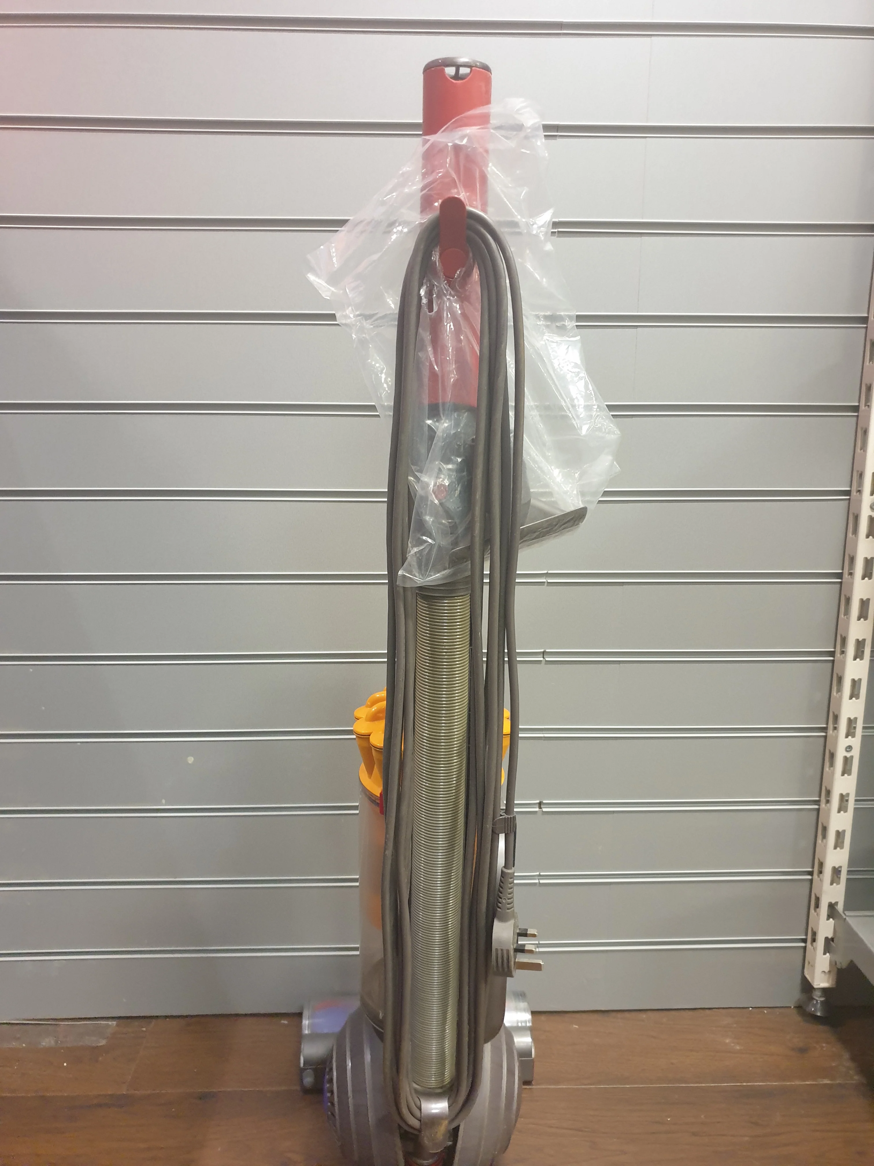 Dyson Hoover - Image 2