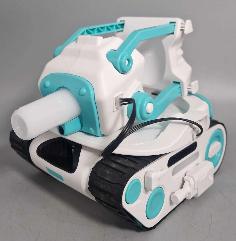 Eilik Robot AI Electronics Intelligence Desktop Pet With Panxer - RC Battle Tank - Image 3