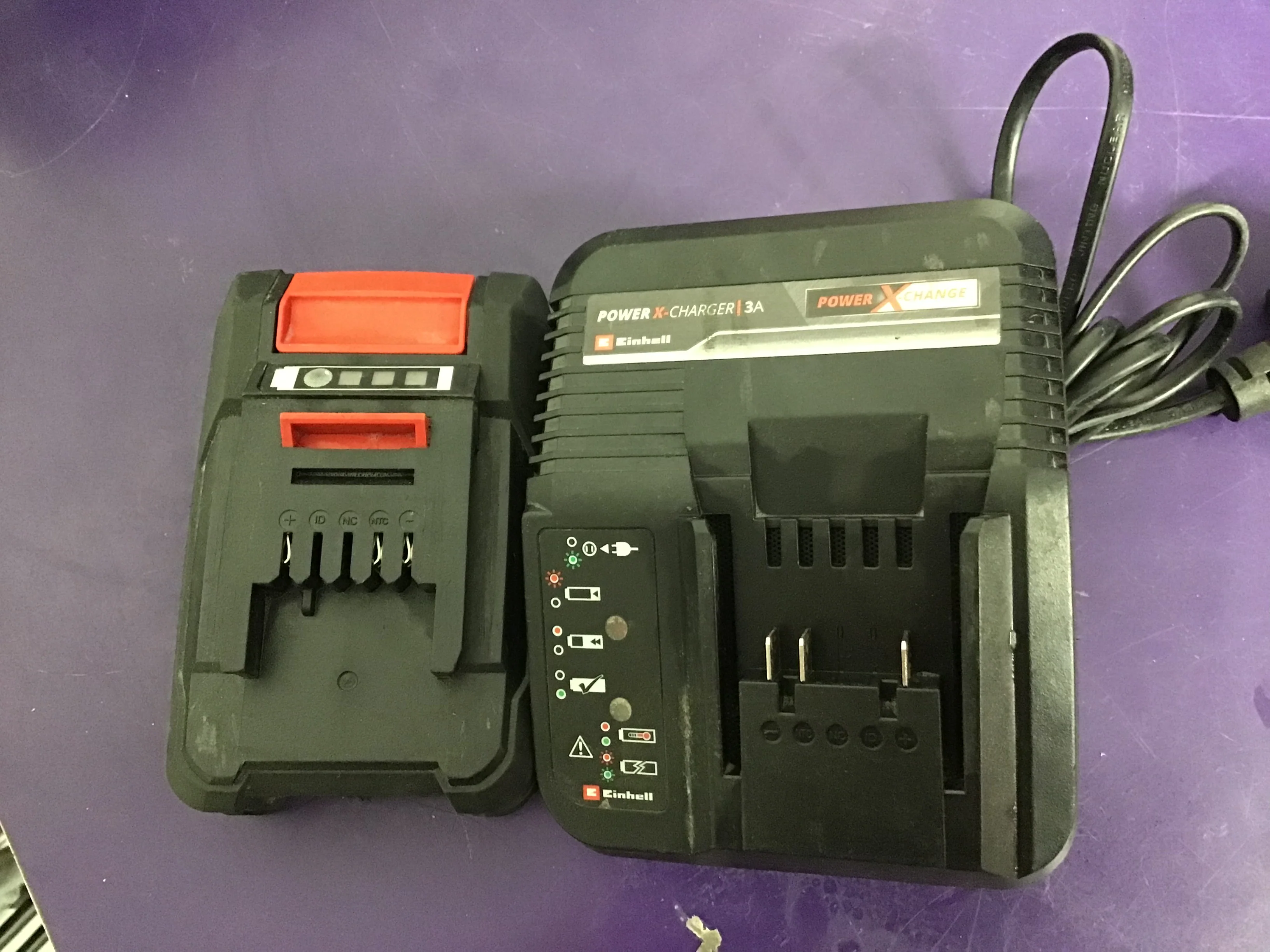 Einhell tool set drill ,saw,2 batteries +charger - Image 3