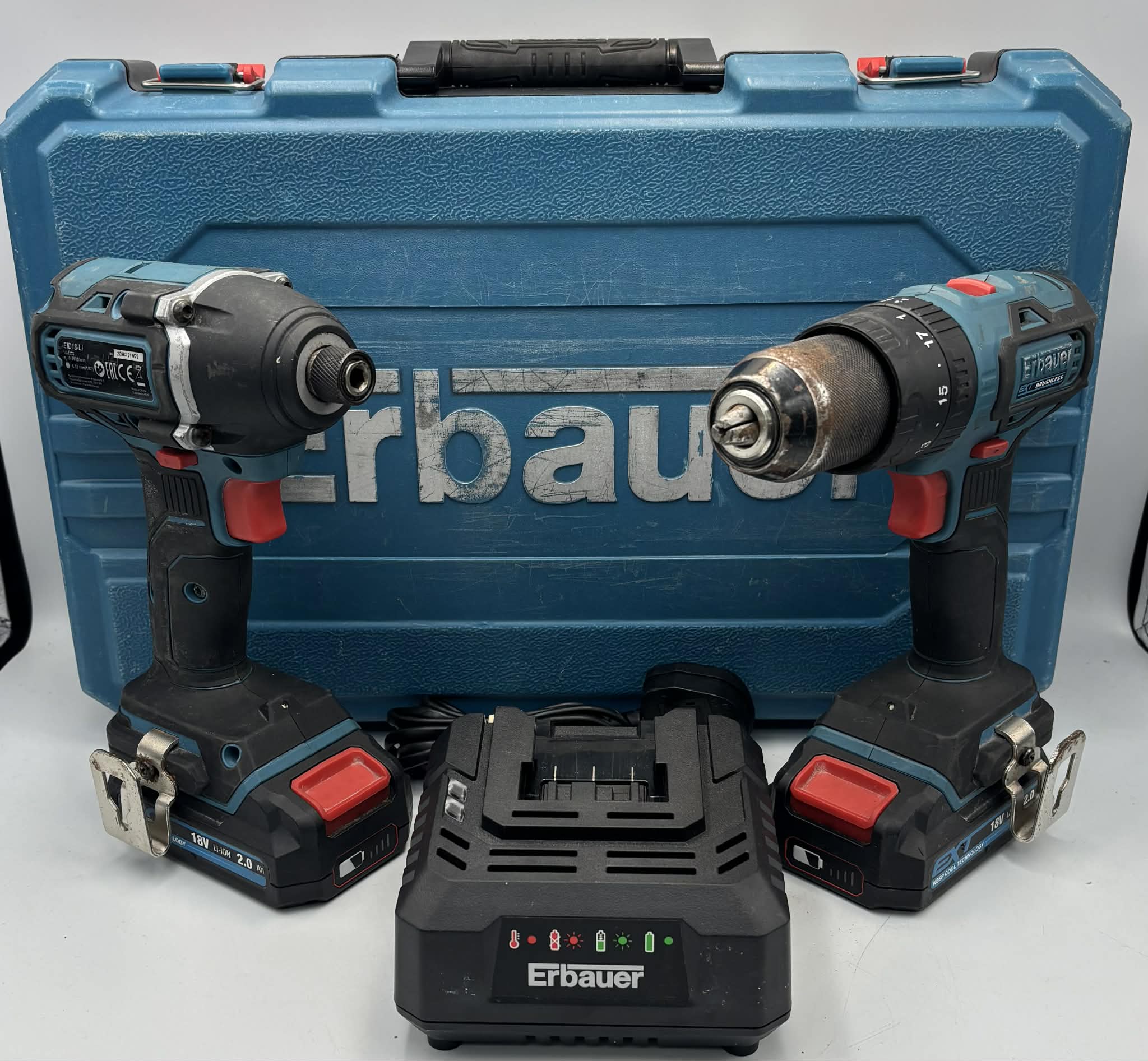 Erbauer ECD12-Li-2 12v Combi Drill & impact driver with case and changer + 2 18v battery's