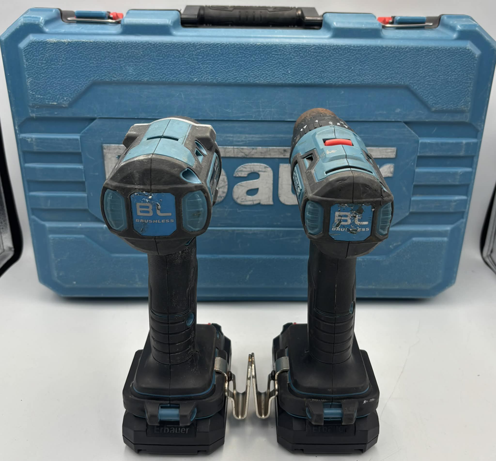 Erbauer ECD12-Li-2 12v Combi Drill & impact driver with case and changer + 2 18v battery's - Image 4