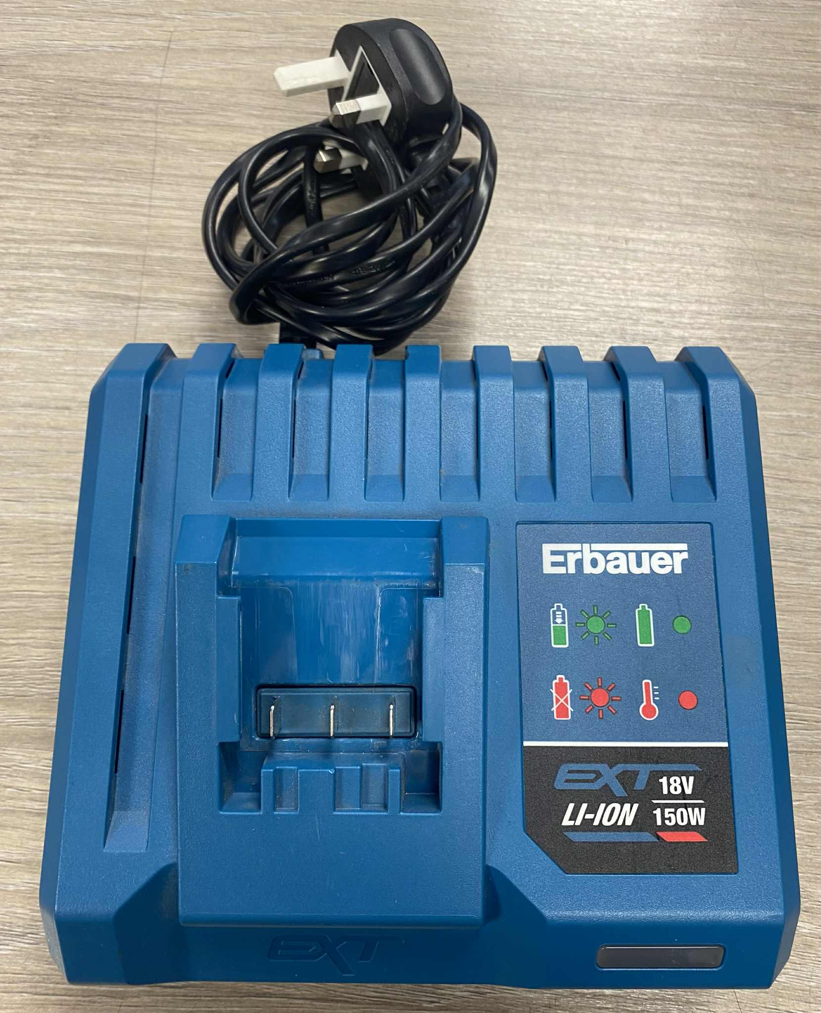 * Erbauer impact drill with battery and charger - Image 2