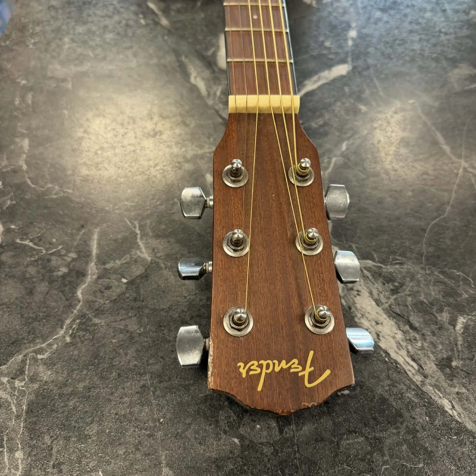 Fender CC60S All Mahogany Acoustic Guitar - Image 3