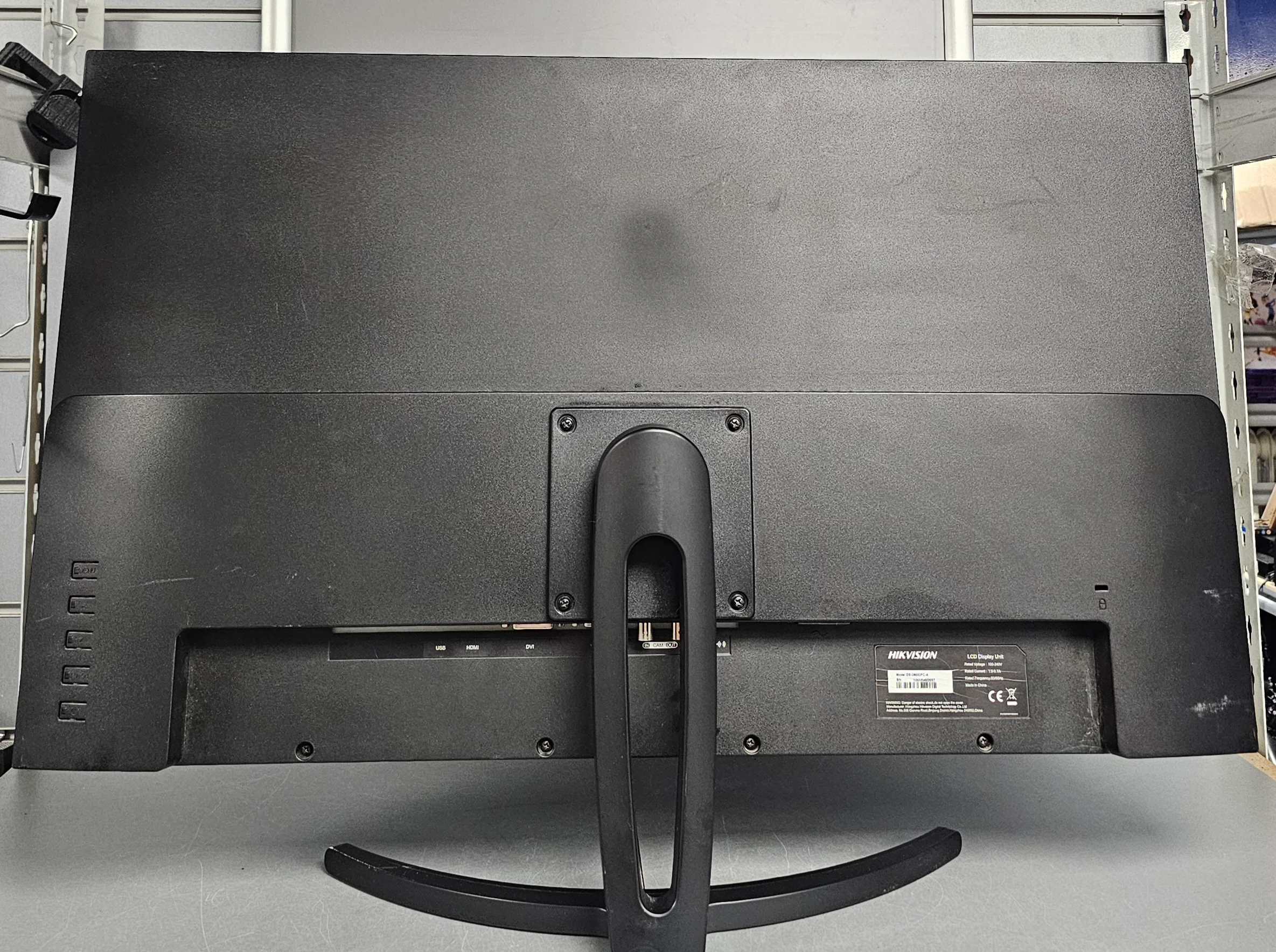 **Sale** FHD 32" Hikvision DS-D5032FC-A 32 60Hz LED Monitor HDMI/VGA/BNC **Collection Only** - Image 4
