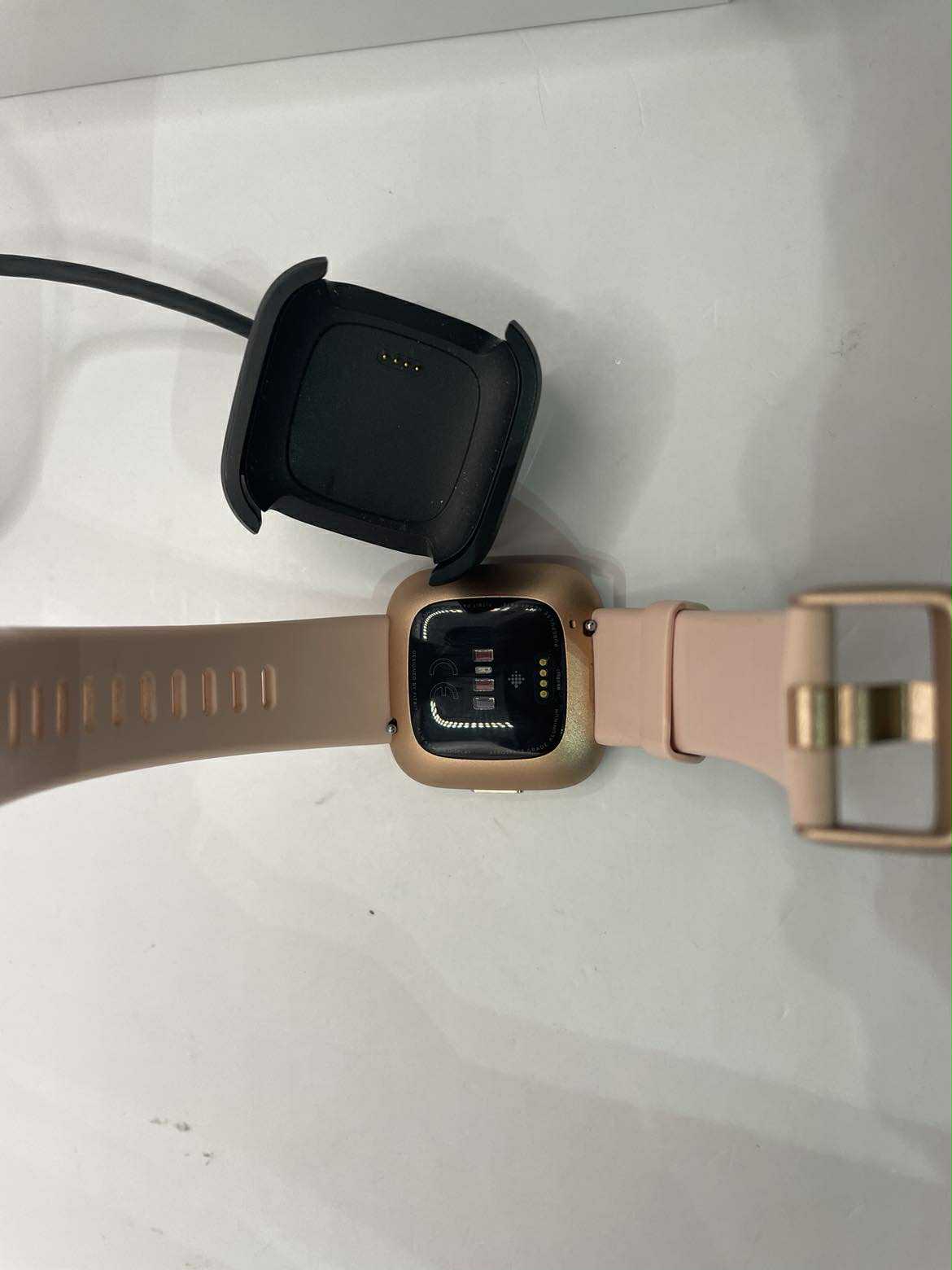Fitbit Versa 2 Smartwatch pink/rose gold - Image 3