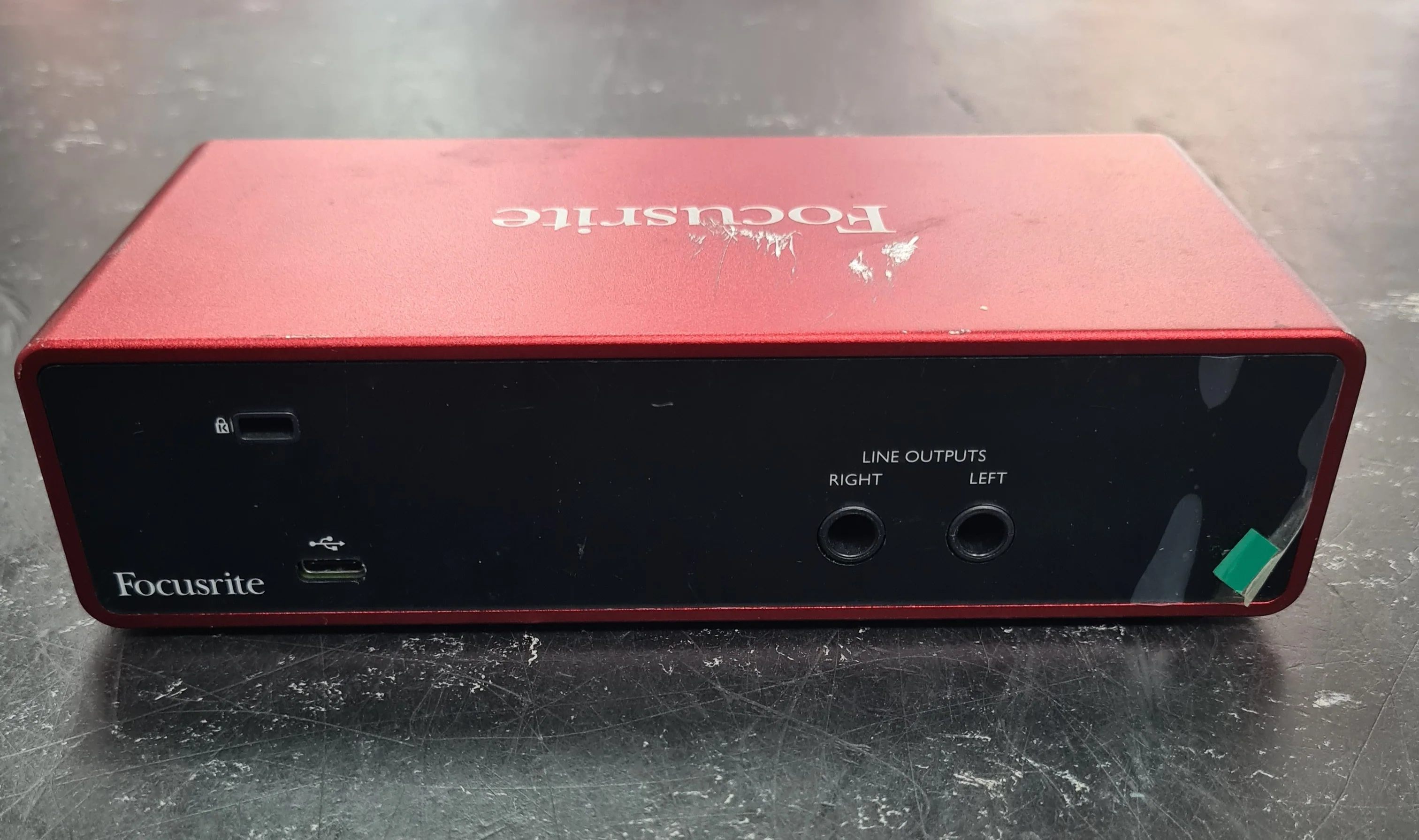 Focusrite Scarlett 2i2 Studio (3rd Gen) Audio Interface - Image 2