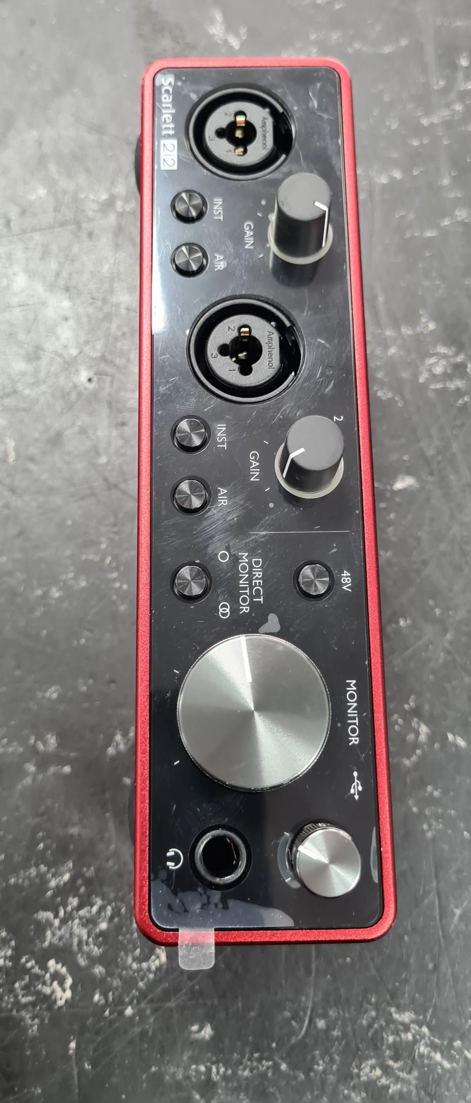 Focusrite Scarlett 2i2 Studio (3rd Gen) Audio Interface - Image 3
