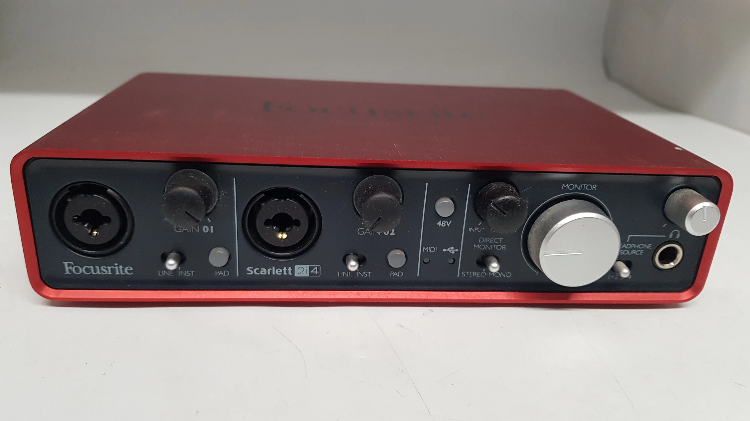 Focusrite Scarlett 2i4 USB Audio Interface 1st Gen
